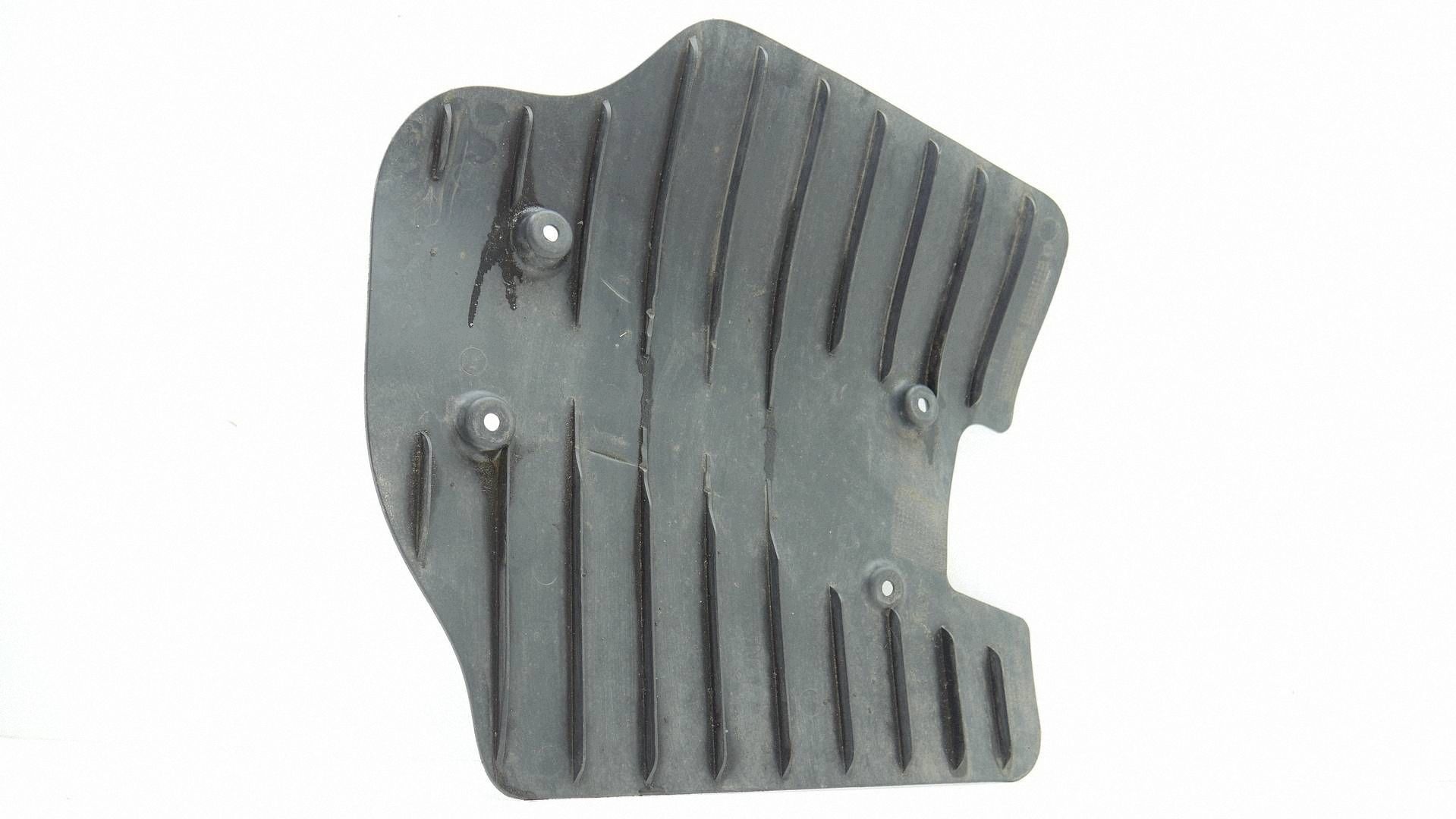 Blende Abdeckung des Querlenkers links heck BMW G30 G31 6861143