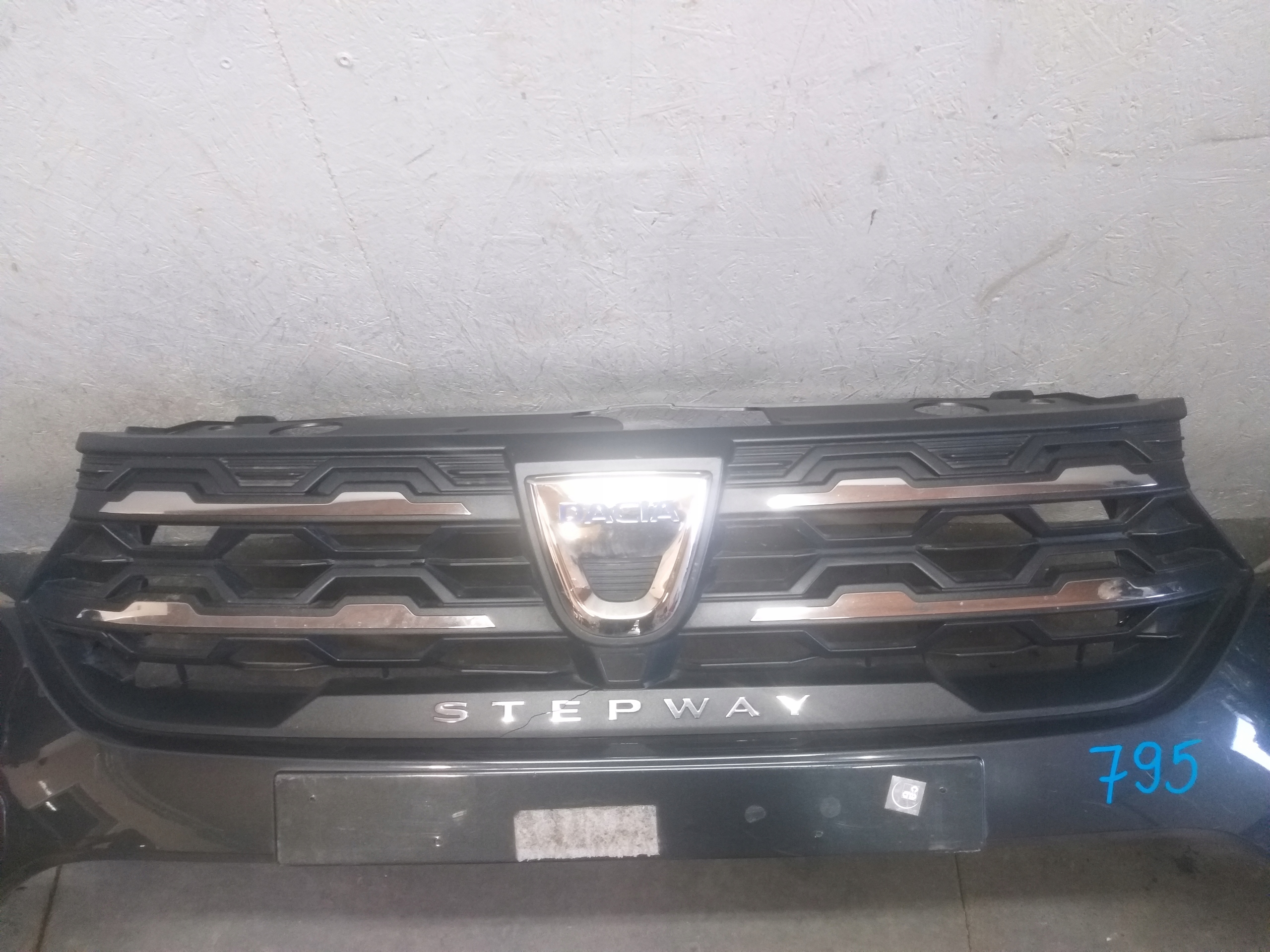 bumper front DACIA SANDERO III 3 STEPWAY