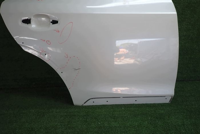 SUBARU OUTBACK 18- door right rear. rear part