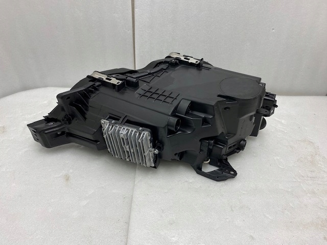 light left Volvo XC60 LIFT Full Led 2021