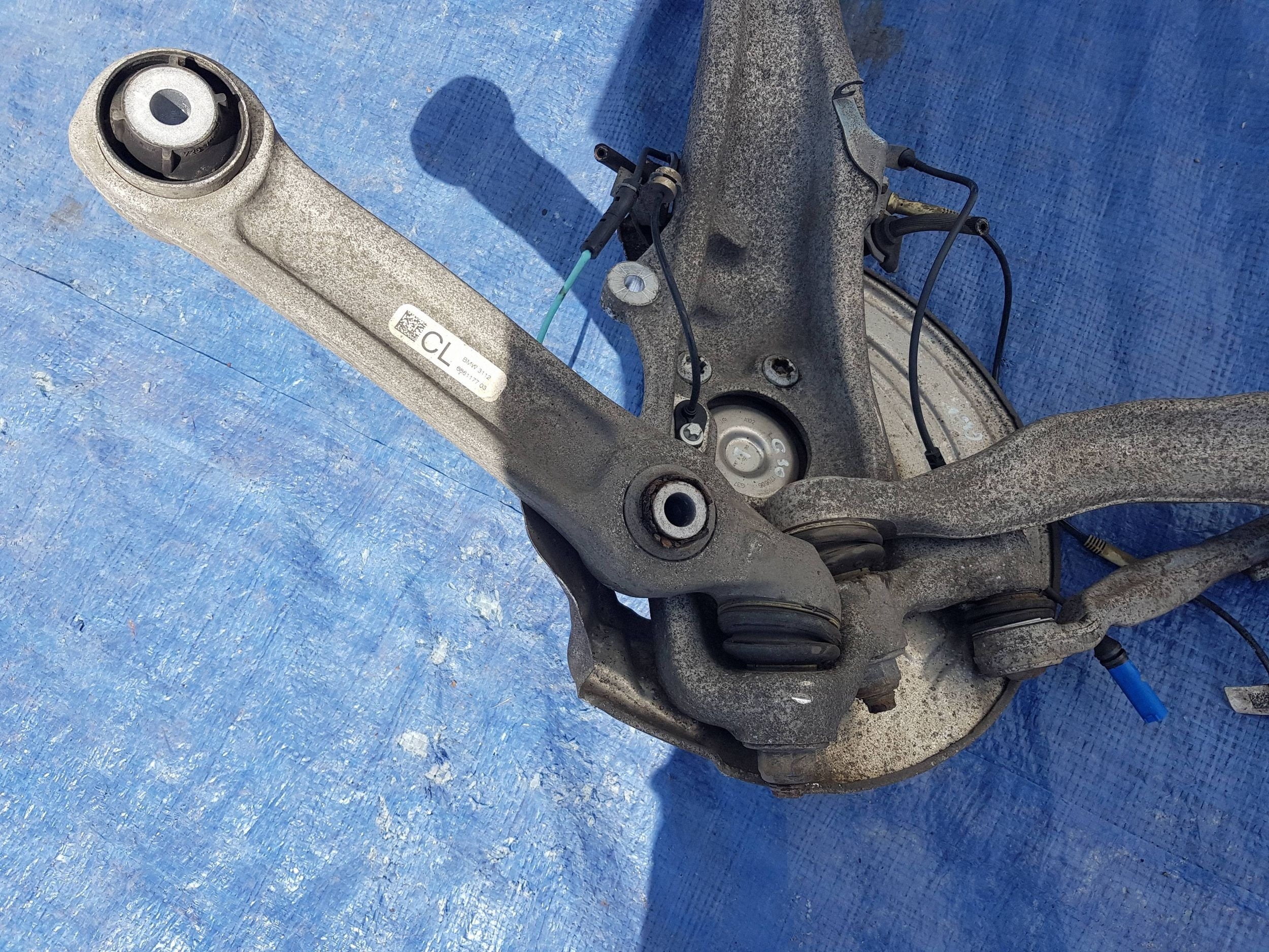 swing of the pivot front front side left BMW 5 G30 G31 G38