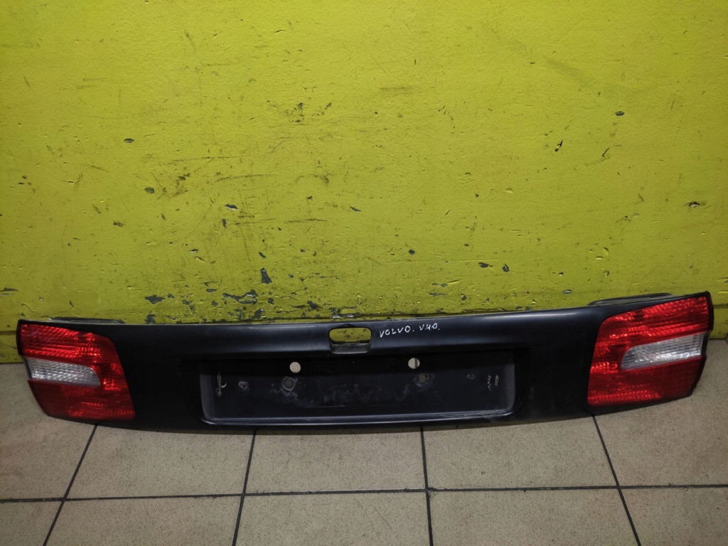 VOLVO V40 cap rear part 30632612