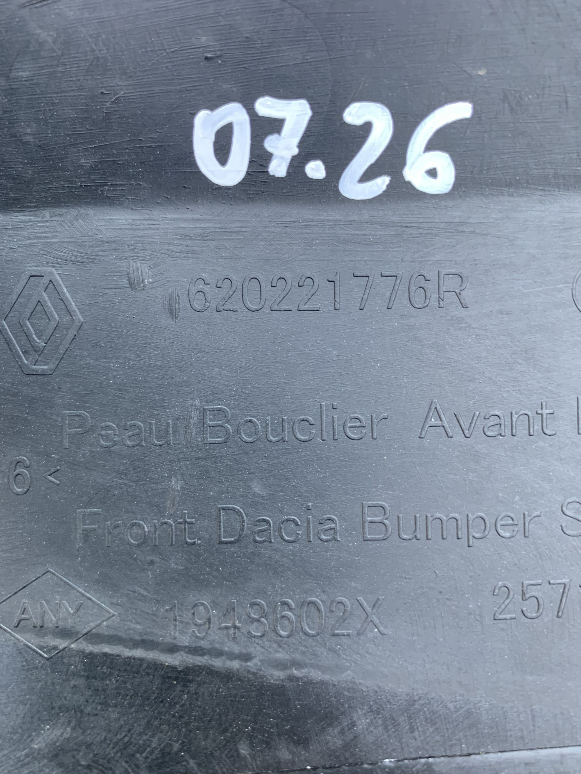 front bumper Dacia Duster 2 II 17r PDC 620221776R 07.26
