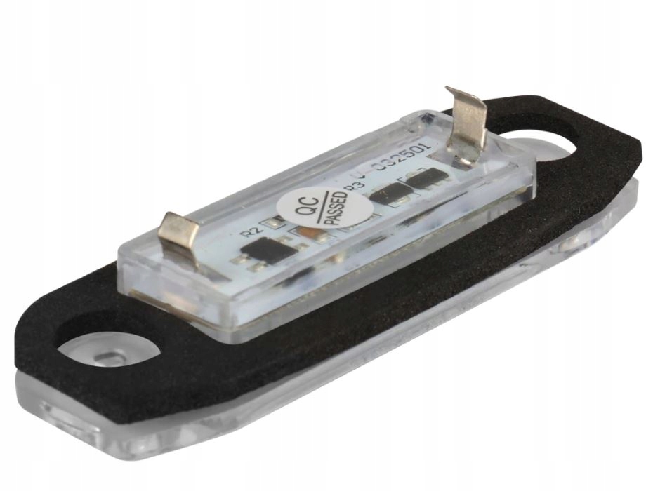 ZESTAW 2x LAMPEK LED TABLICY REJESTRACYJNEJ VOLVO C70 S40 S 60 V50 XC60 Producent części LEDprojektor