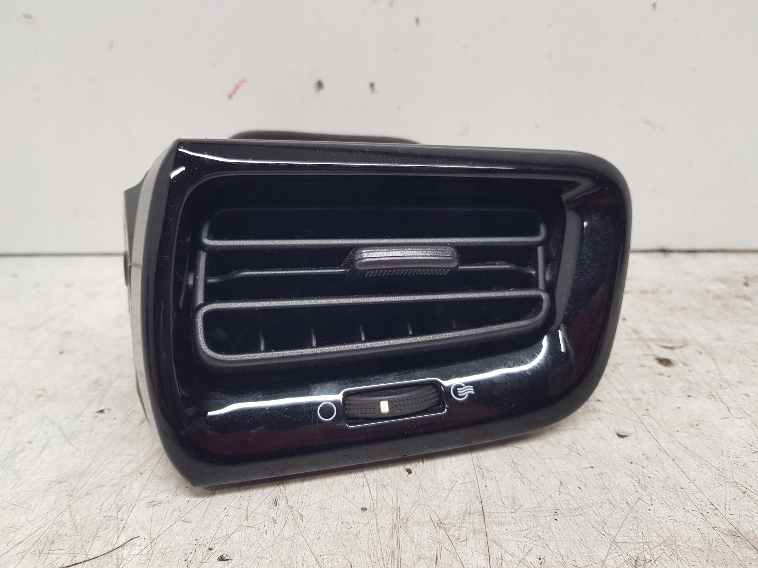KIA RIO IV grid air conditioning devices left 97490-H8800 UK 2017