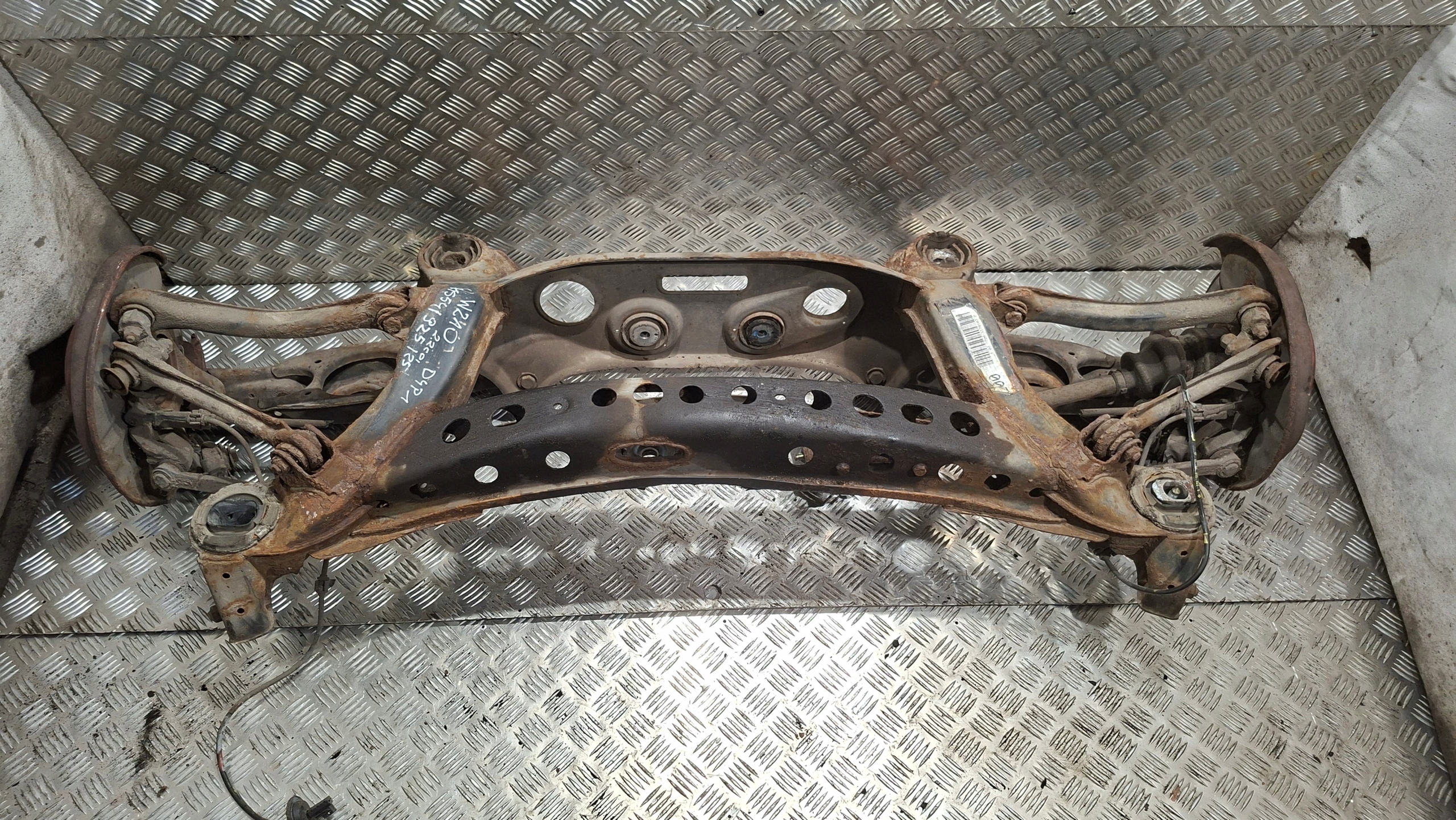 subframe axle beam rear part MERCEDES W210 220D
