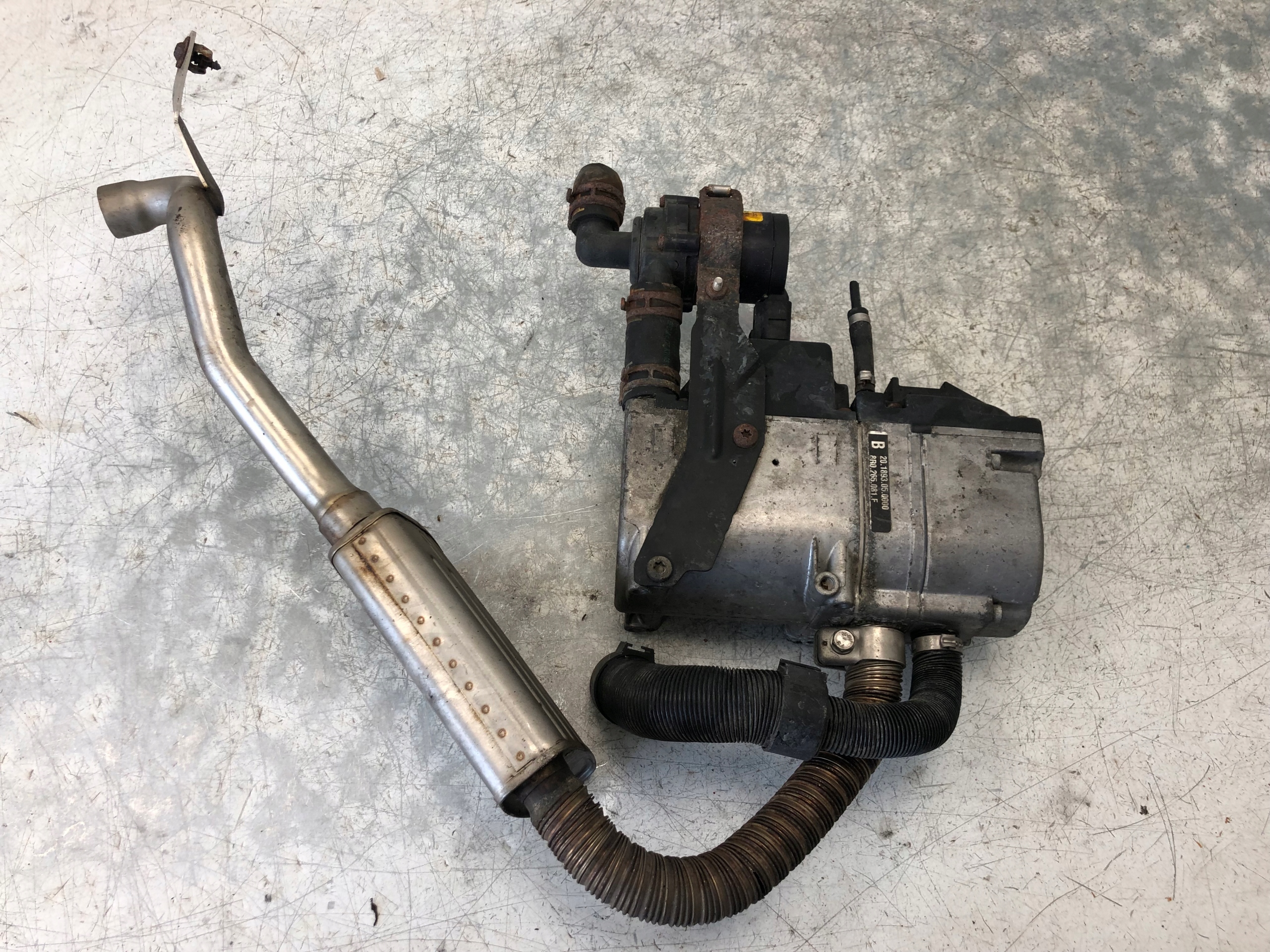 WEBASTO OGRZEWANIE POSTOJOWE AUDI Q5 8R0265081F Producent części Audi OE