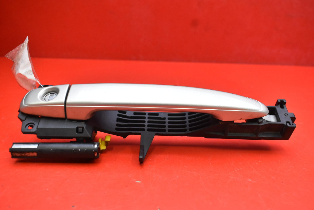 handle left front front D6H SUBARU LEGACY 5 V 09-13
