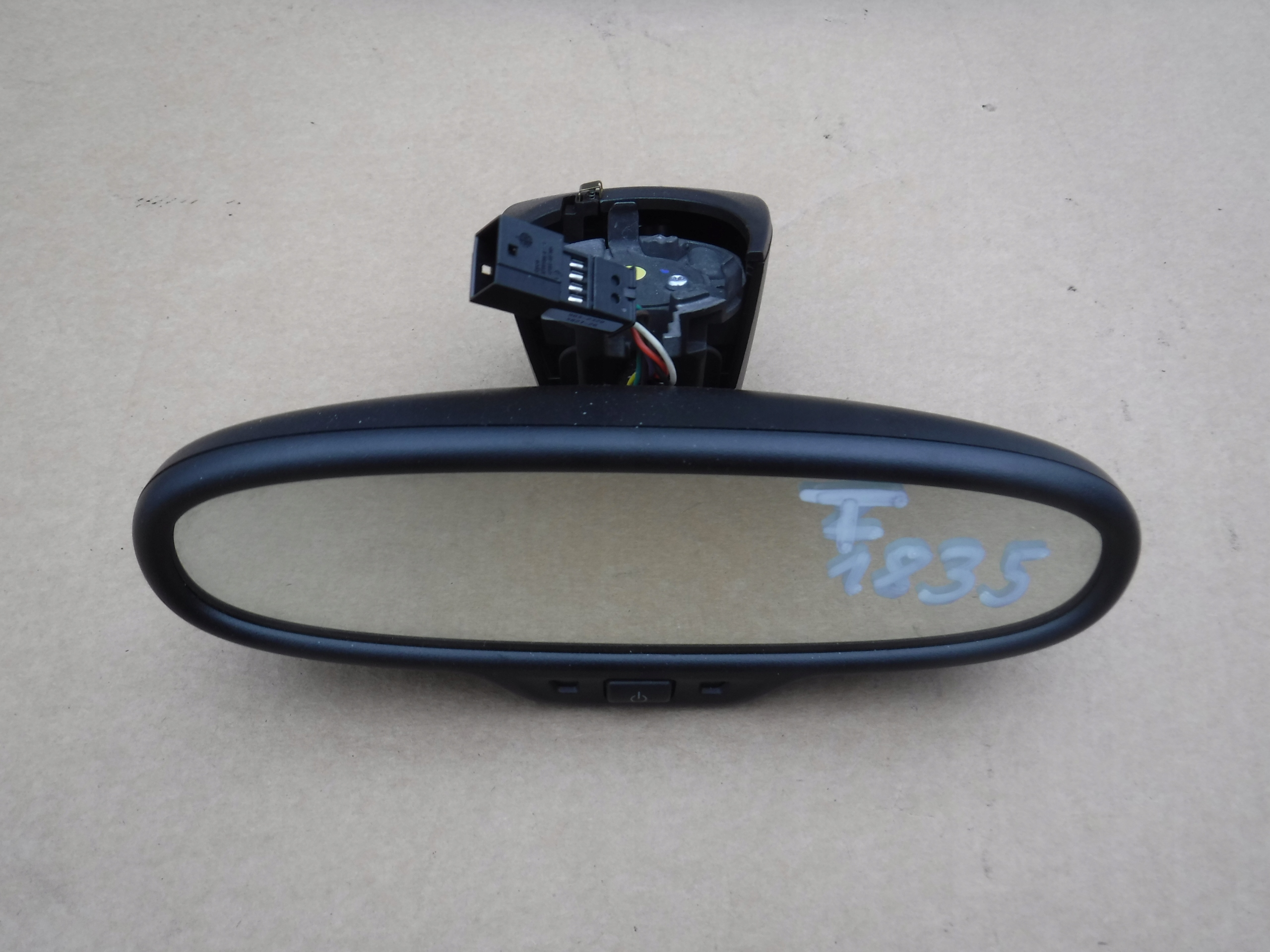 Внутреннее зеркало с камерой AUDI A8 D4 8k0857511f