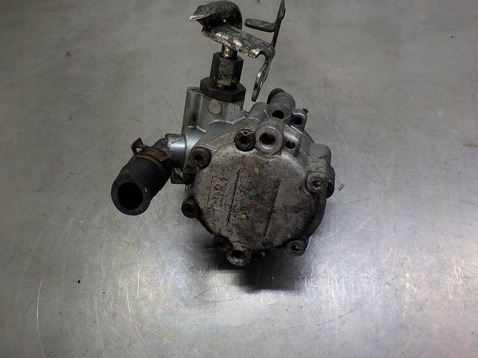 RENAULT TRAFIC II LAGUNA III 2.0 DCI servo pump 7613955611