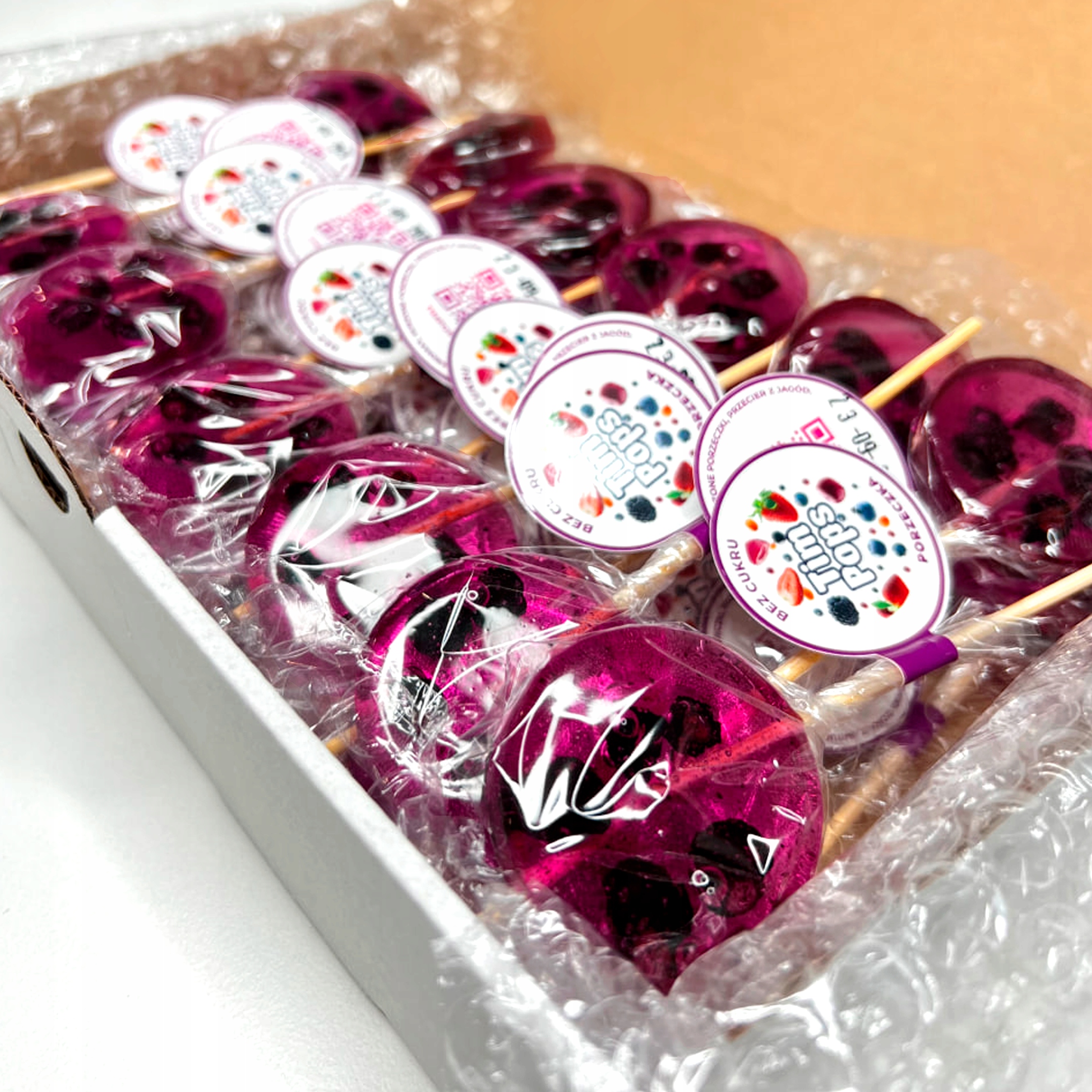 Sada 25 lízátek TimPops (bez cukru) – Černý rybíz – Na narozeniny