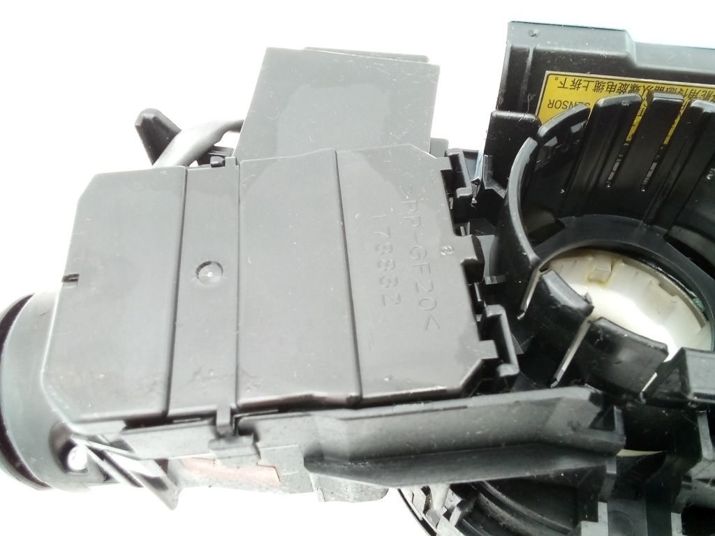 Toyota Avensis III 3 T27 devio luci tergicristallo tergi devio luci devio