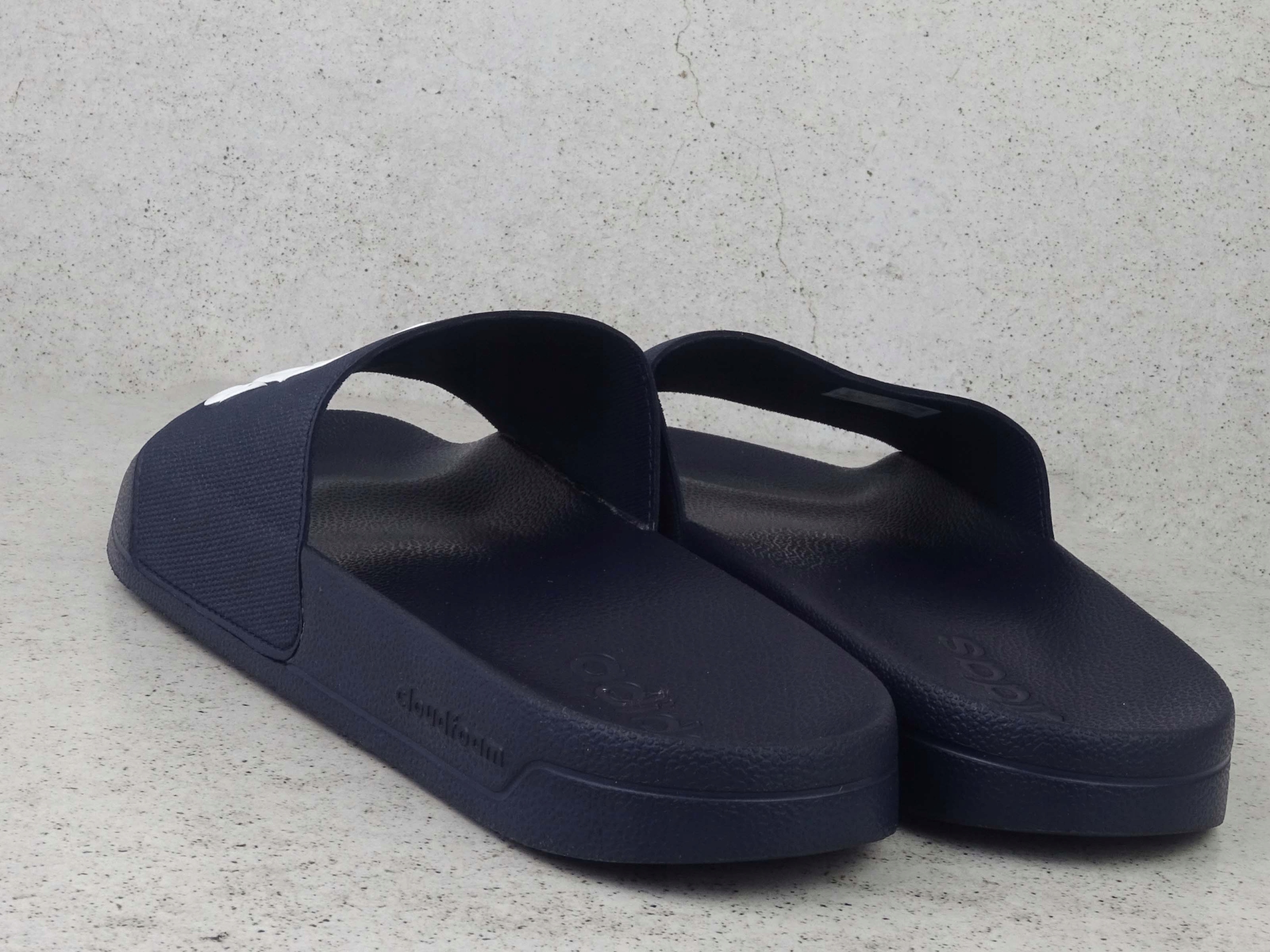 ADIDAS ADILETTE SHOWER GZ3774 KLAPKI PLAŻA BASEN Nosek okrągły