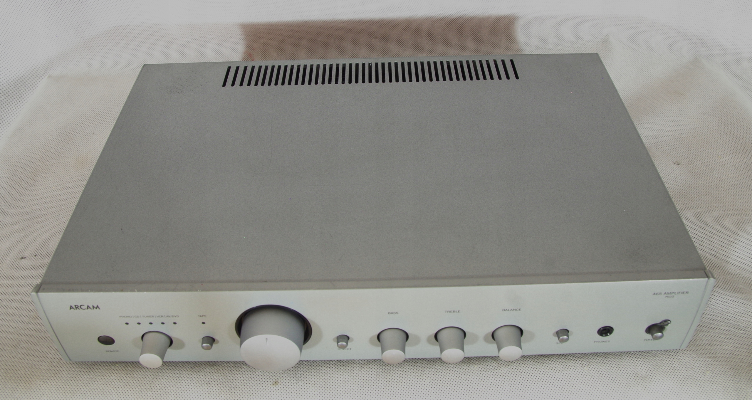 Arcam A65 Plus wzmacniacz, pilot Kolor srebrny