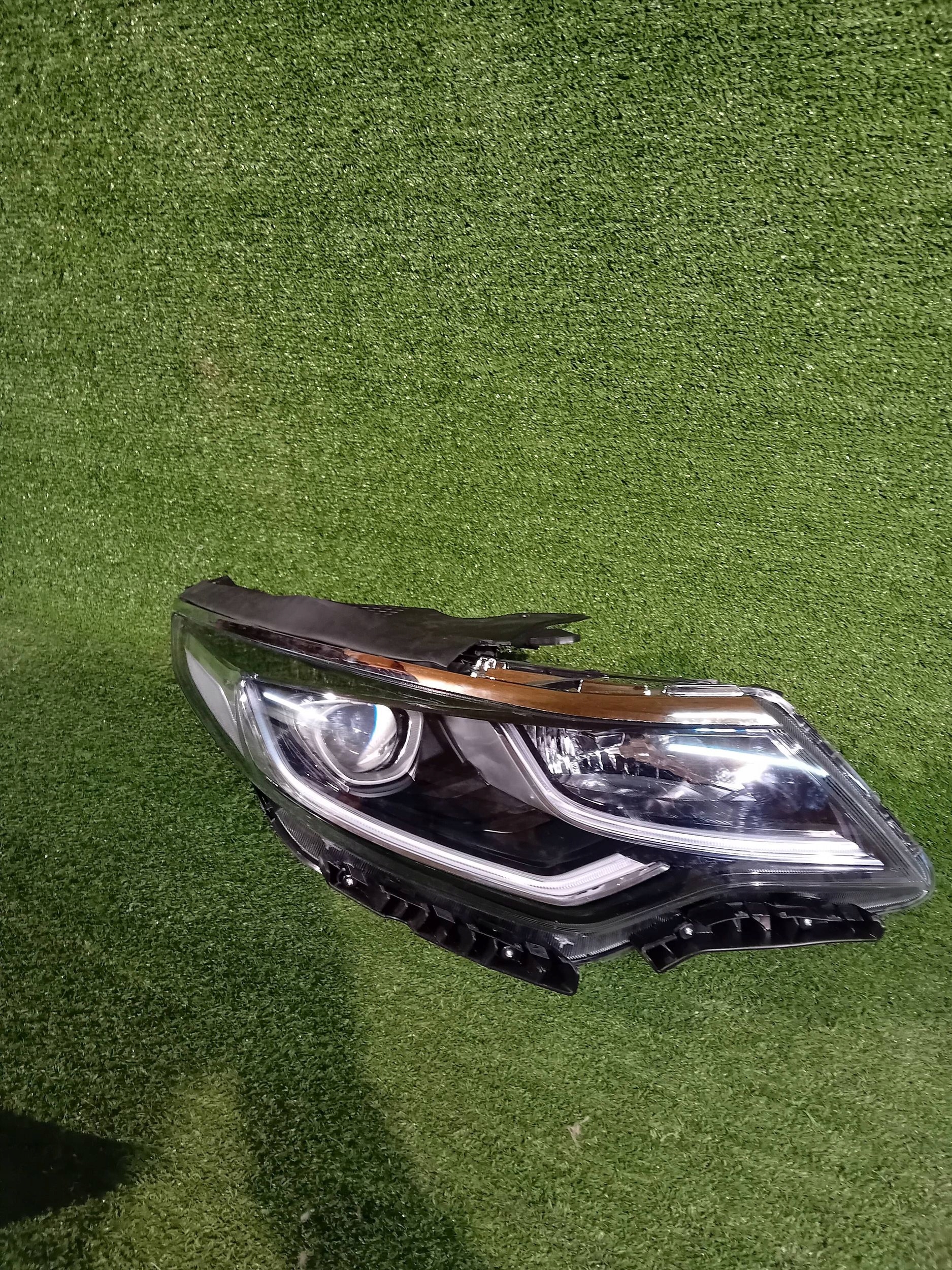 REFLEKTOR right front KIA OPTIMA IV LIFT lens NR.963