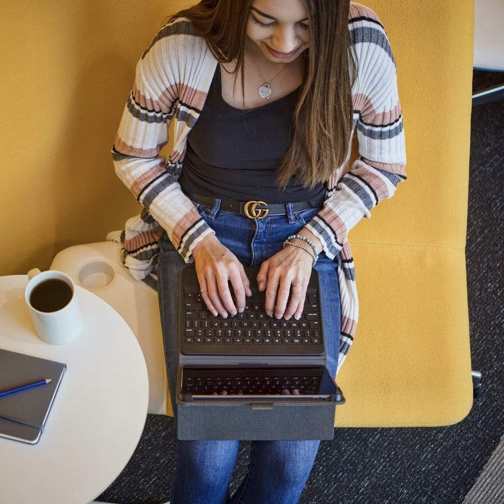 Klawiatura do iPada 10.5" Zagg Rugged Messenger Interfejs urządzenia Bluetooth