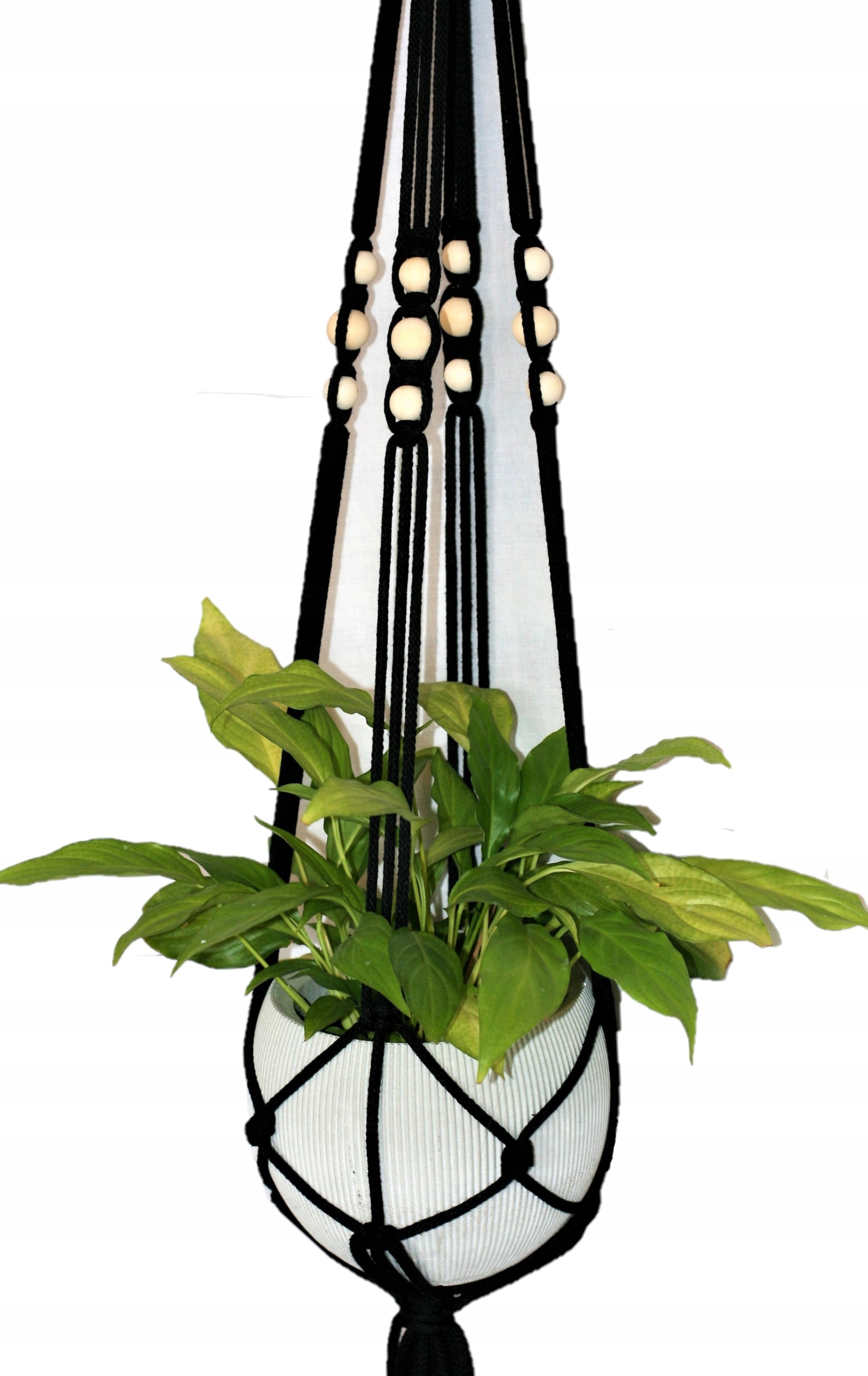 

Makrama, kwietnik wiszący ze sznurka.