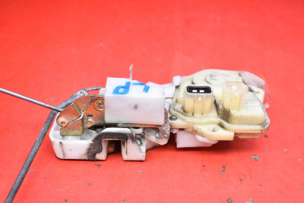 lock door left front front EU HONDA ACCORD 6 VI LIFT 97-02