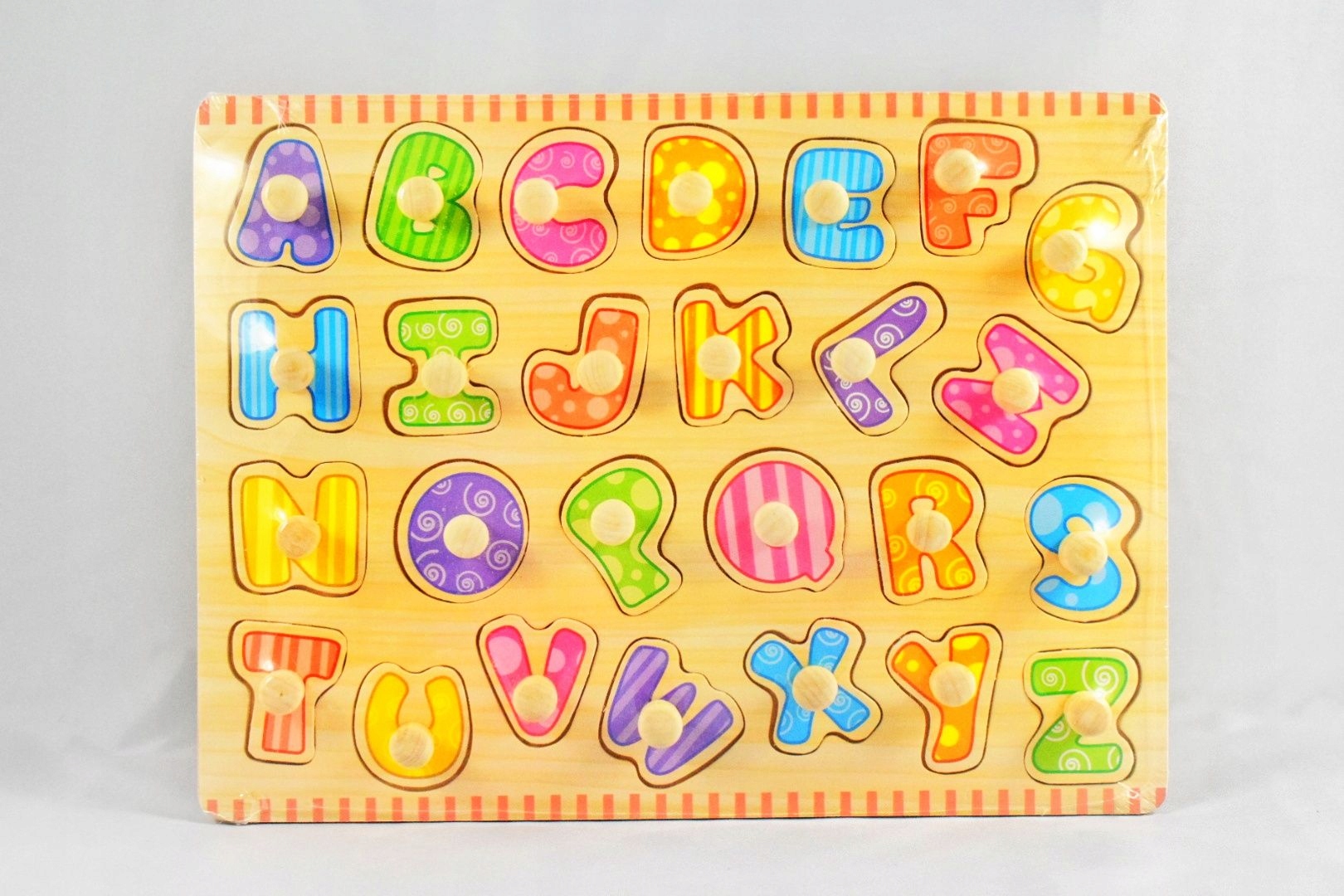 

Puzzle Drewniane Układanka Literki Sorter Pinezki