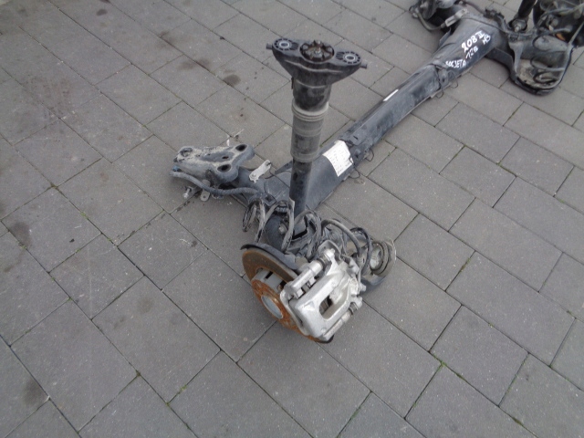 ZAWIESZENIE TYŁ BELKA OŚ TARCZE PEUGEOT 208 II 2022 ROK Producent części Peugeot OE