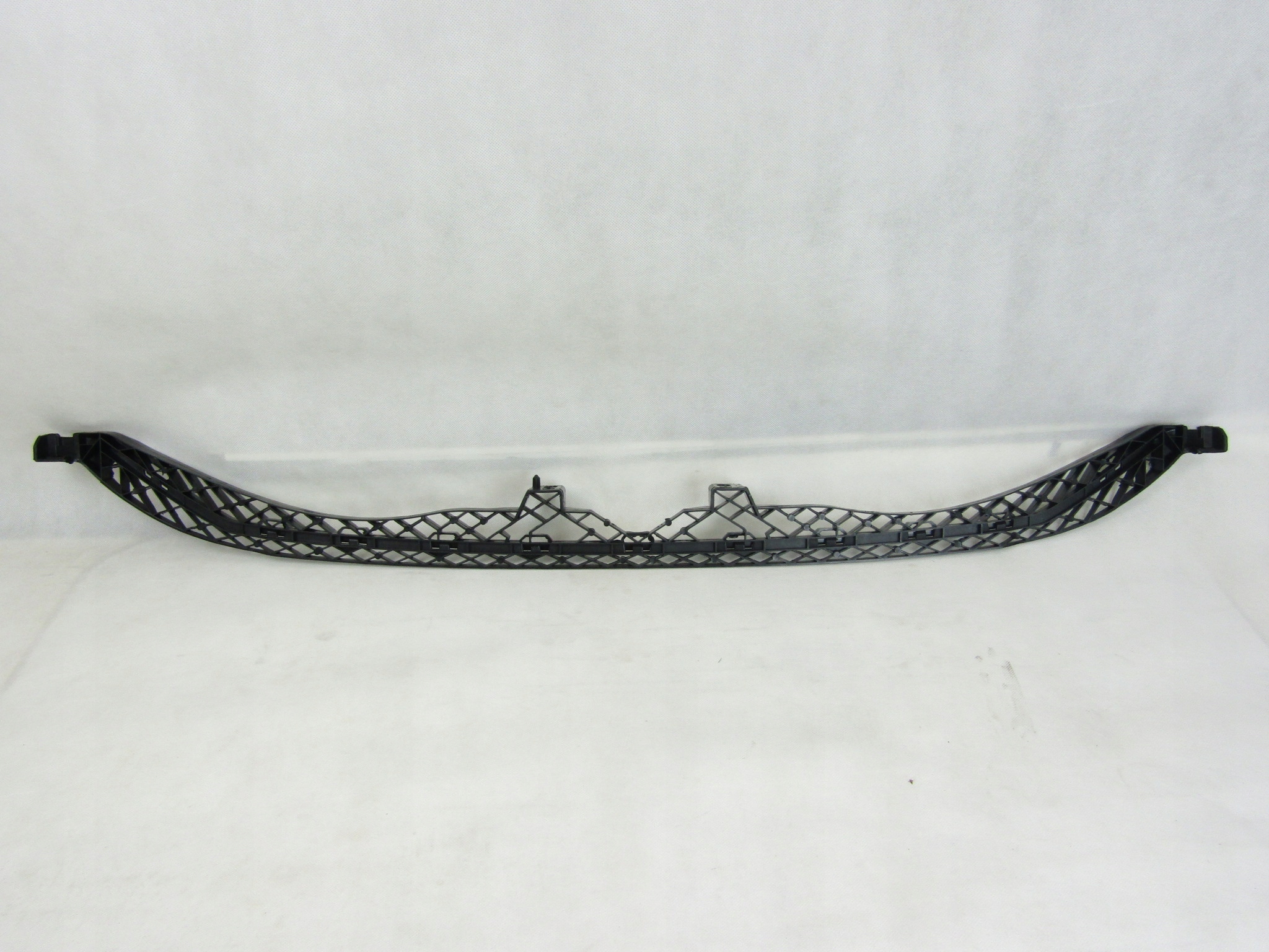 MOCOWANIE ZDERZAKA VW P. PASSAT 15- ŚROD ORG VAG