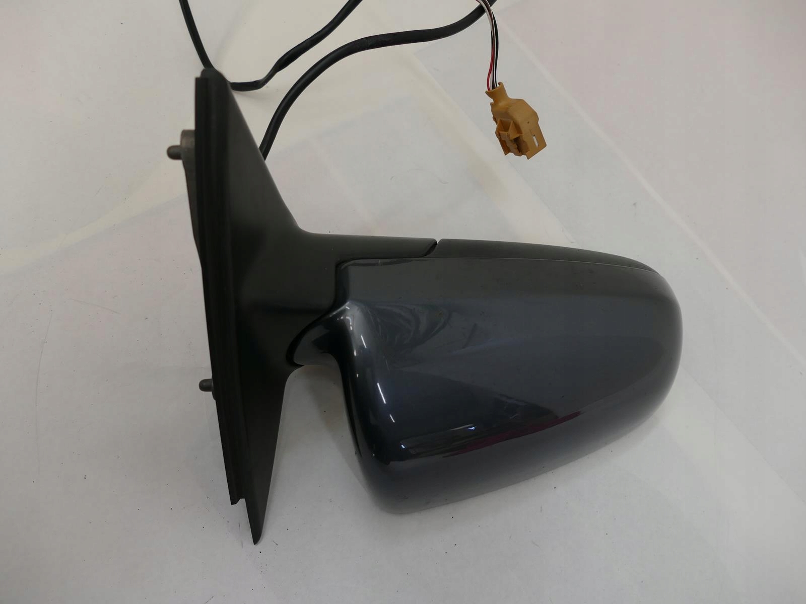 AUDI A4 B7 sedan mirror right 5 PIN LX7Z UK