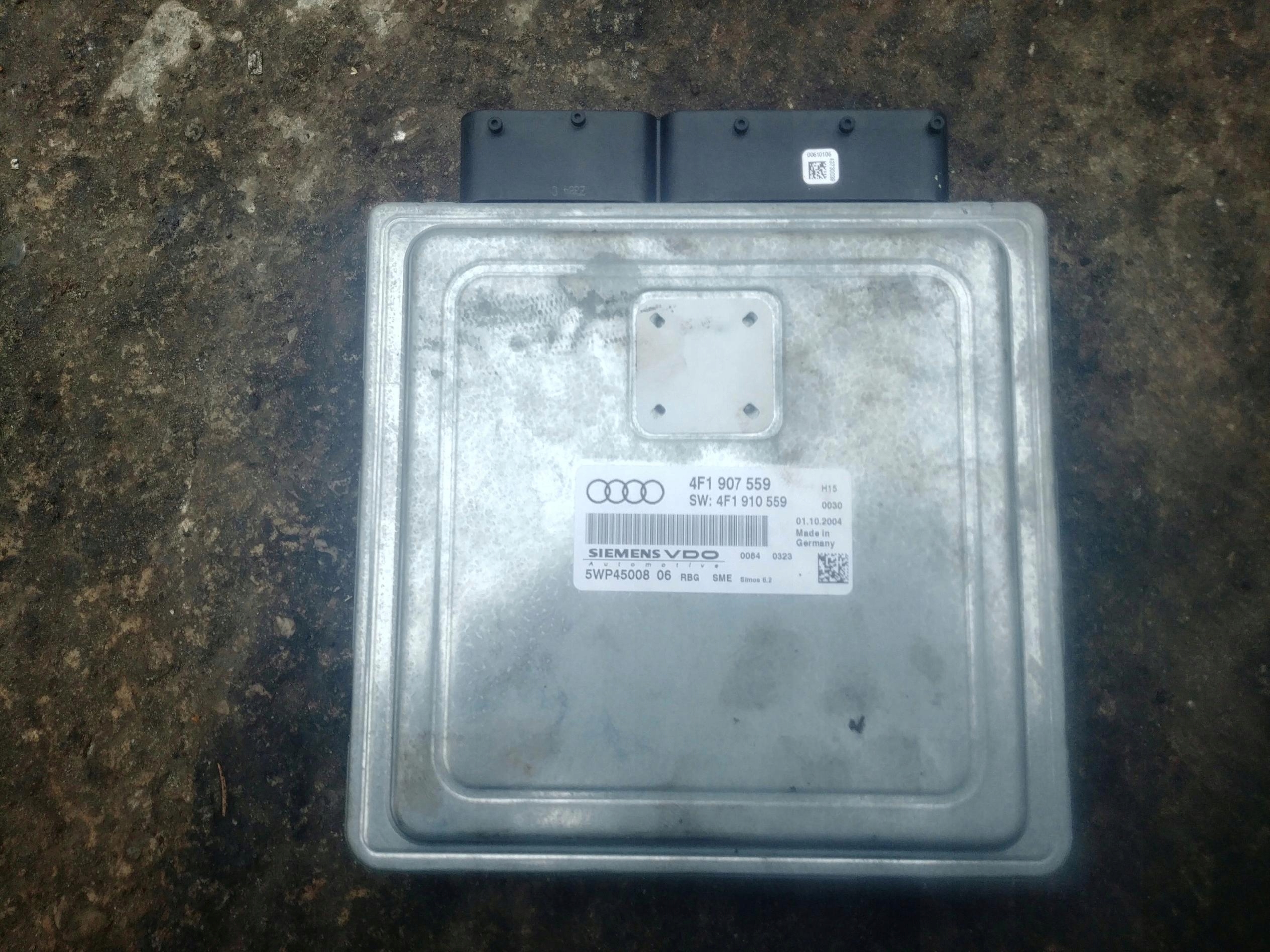 Bedienteil DES MOTORS AUDI 3.2B 4F1910559