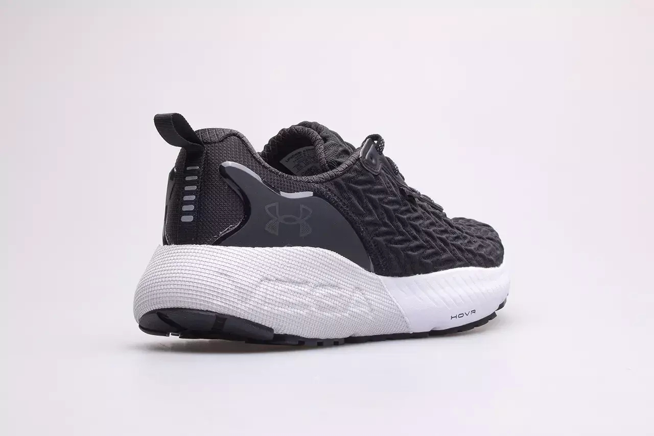 BUTY SPORTOWE MĘSKIE UNDER ARMOUR BIEGOWE 3025308 Kolor czarny