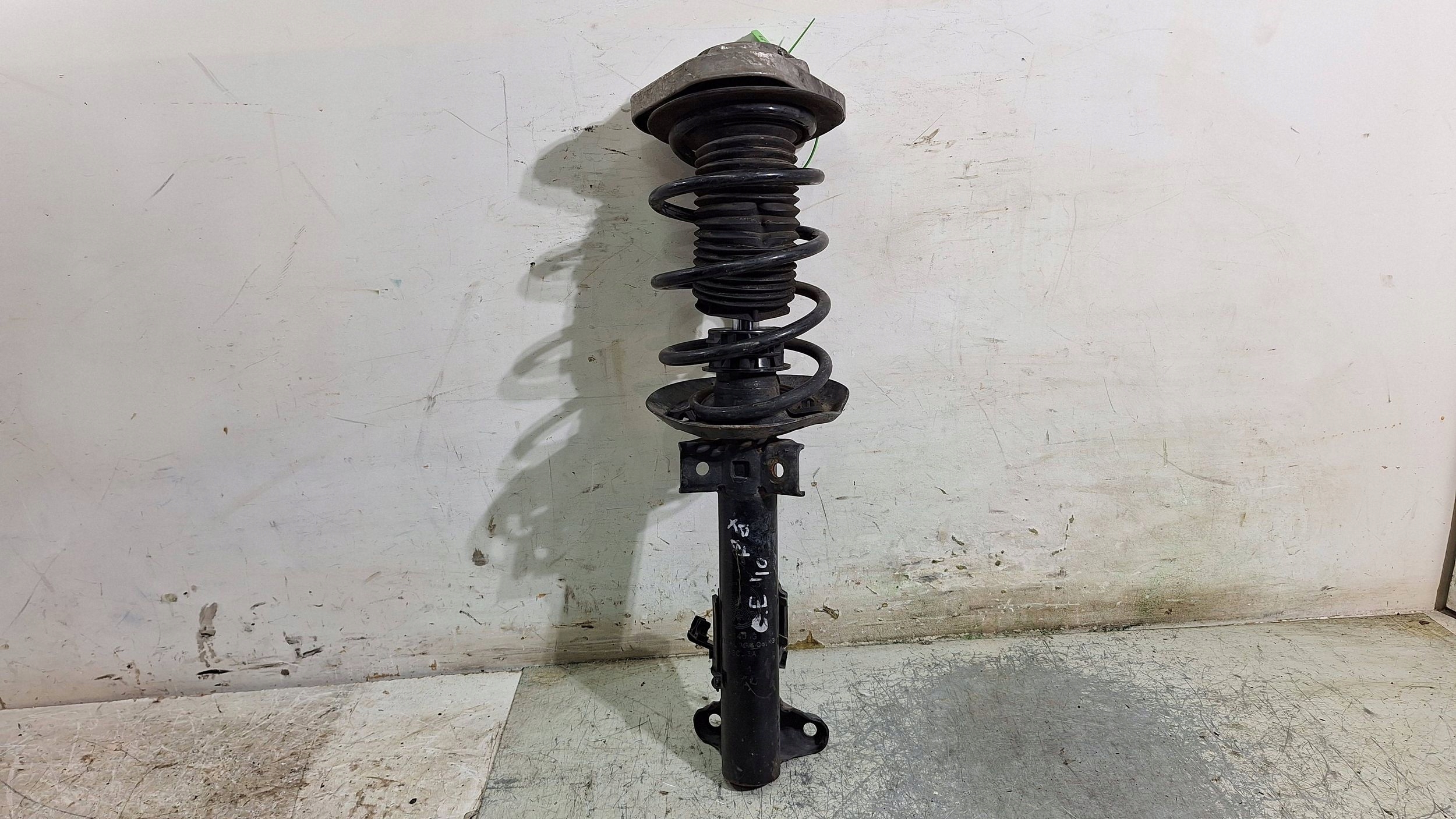 shock absorber right front A2123208738 MERCEDES E KLASA W212