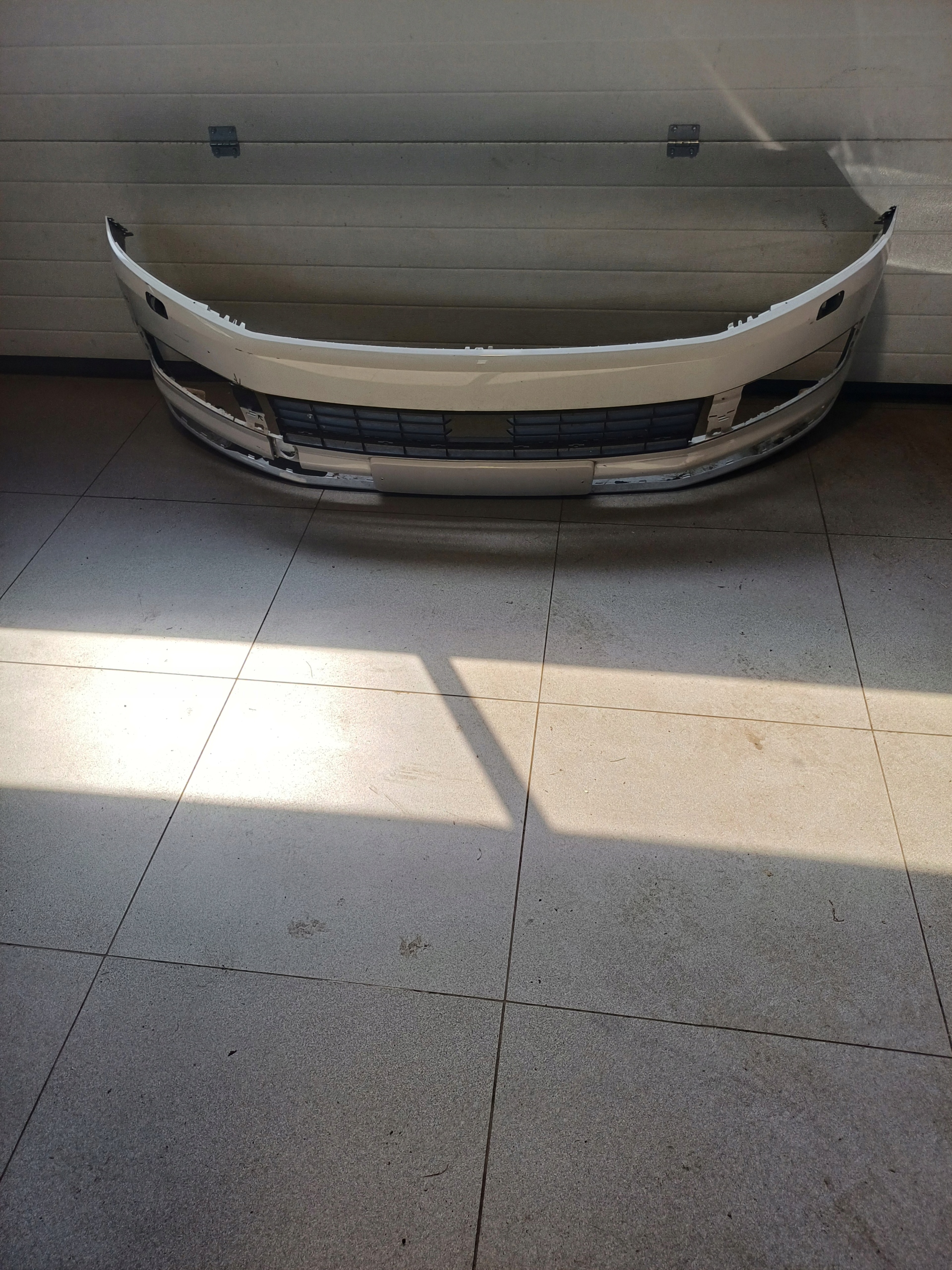 nárazník předek přední VW T6 MULTIVAN 7E5 7E5807221D