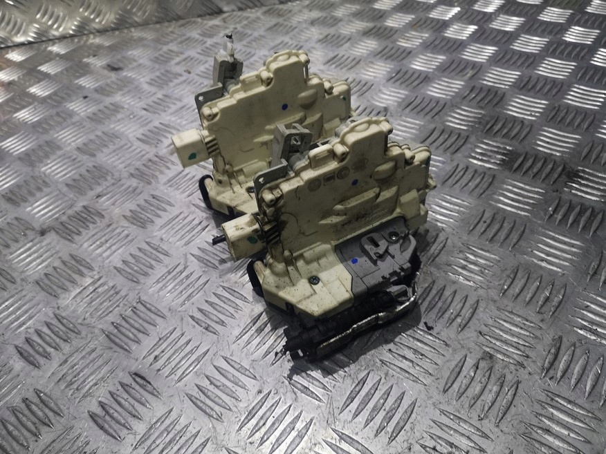 8L0827505, - Замок двери левый задний AUDI A4 B8 8K0839015 8 PIN