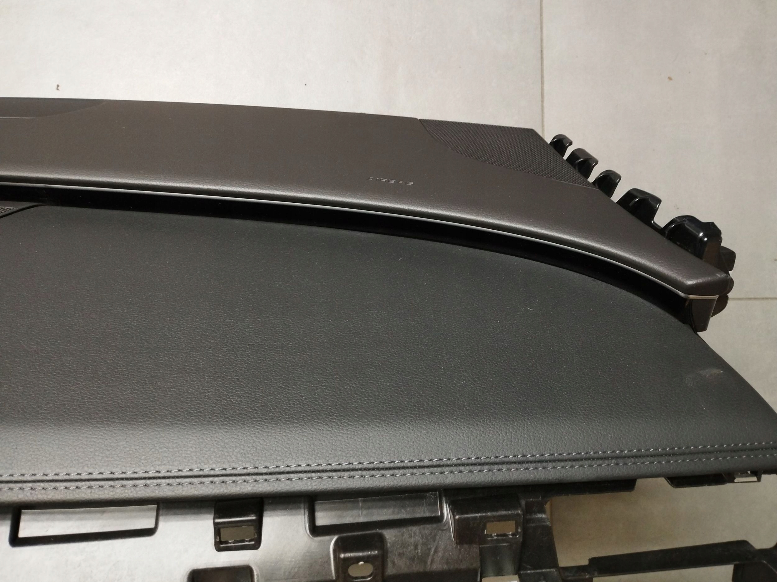 Audi A8 D4 4H 2016 dashboard console cockpit leather black HEAD UP original