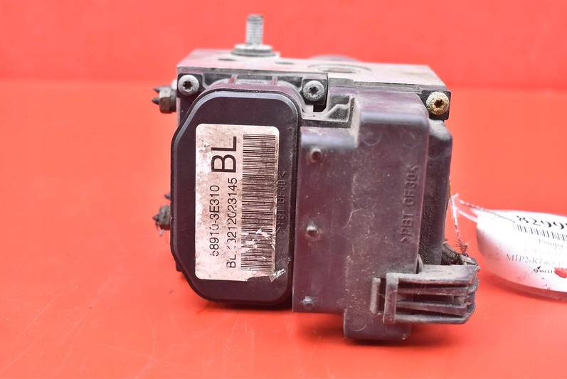 Pompa ABS 58910-3E310 KIA SORENTO 1 e 2.5 CRDI 140 KM 4X4 02-06