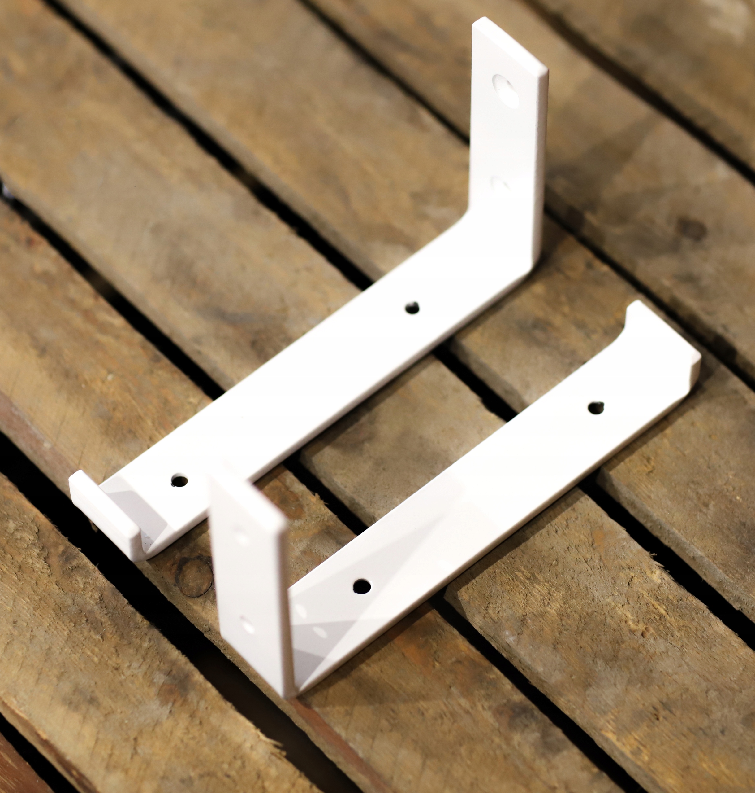 

Wspornik biały uchwyt do półki metal loft 20cm