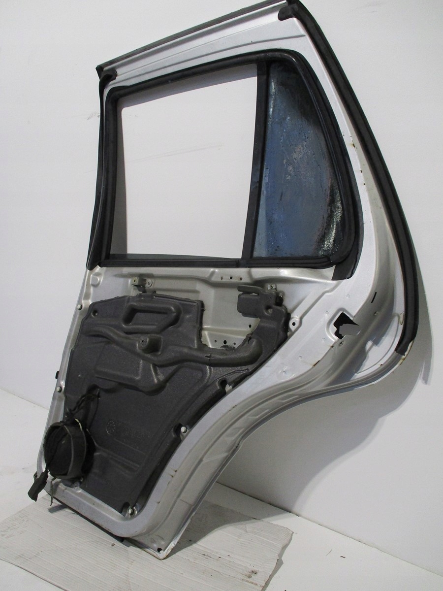 TÜR RECHTS HINTEN MERCEDES 163