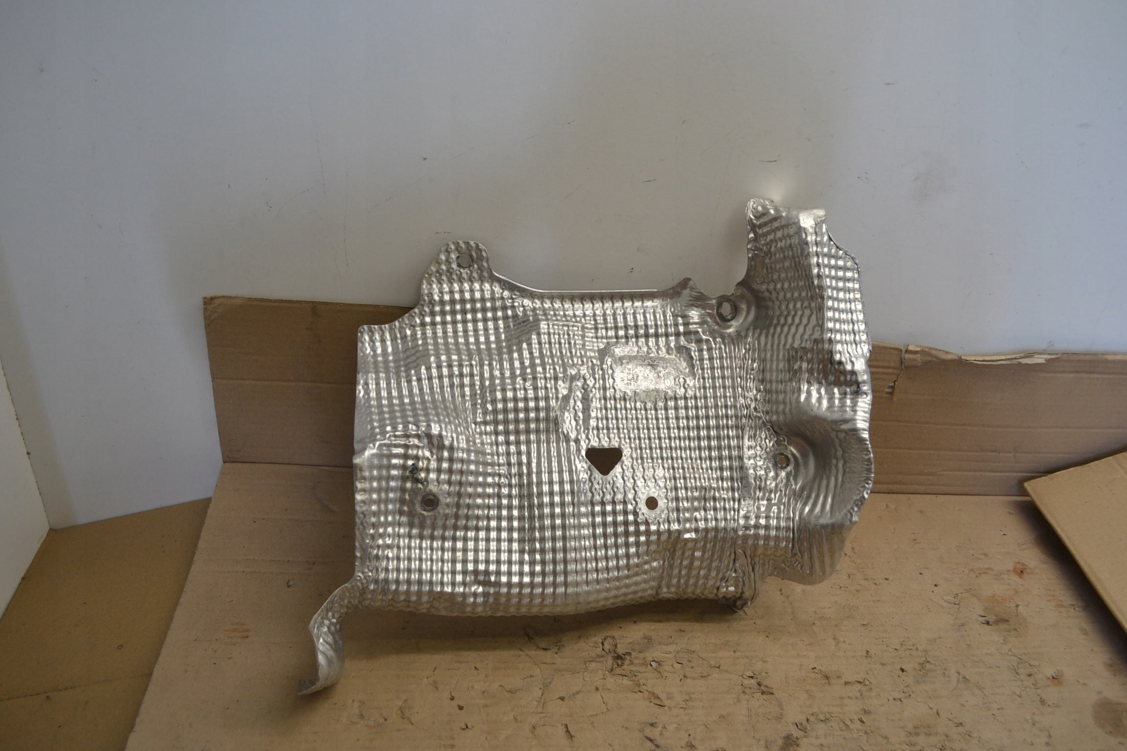 Renault Megane IV Blende Abdeckung termiczna 483820288R