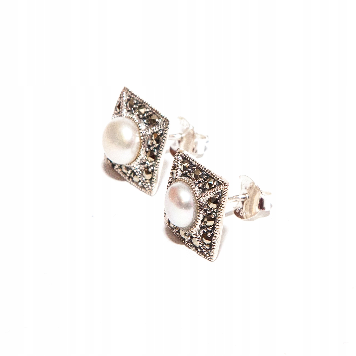 Stříbrné náušnice s markýzami a perlami