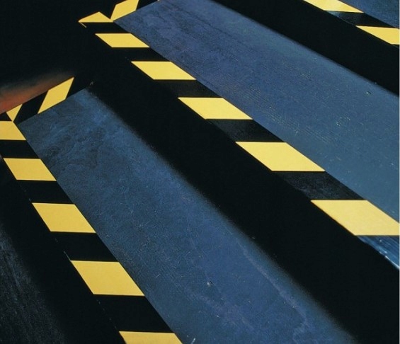 TAŚMA OSTRZEGAWCZA SAMOPRZYLEPNA ŻÓŁTO-CZARNA 25M Długość 25 m