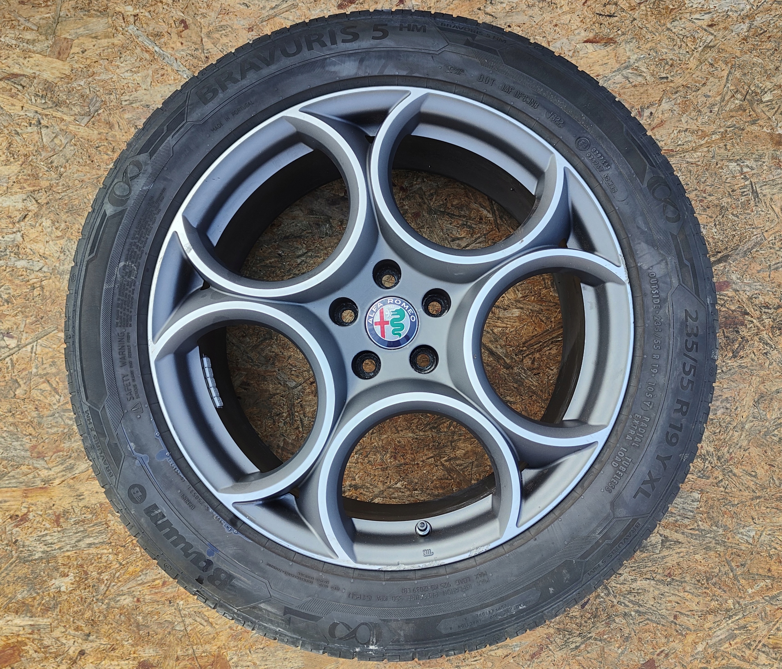 KOŁA FELGI ALFA ROMEO STELVIO BARUM BRAVURIS 5 235 55 R19 2022 !!! Producent felg Alfa Romeo OE