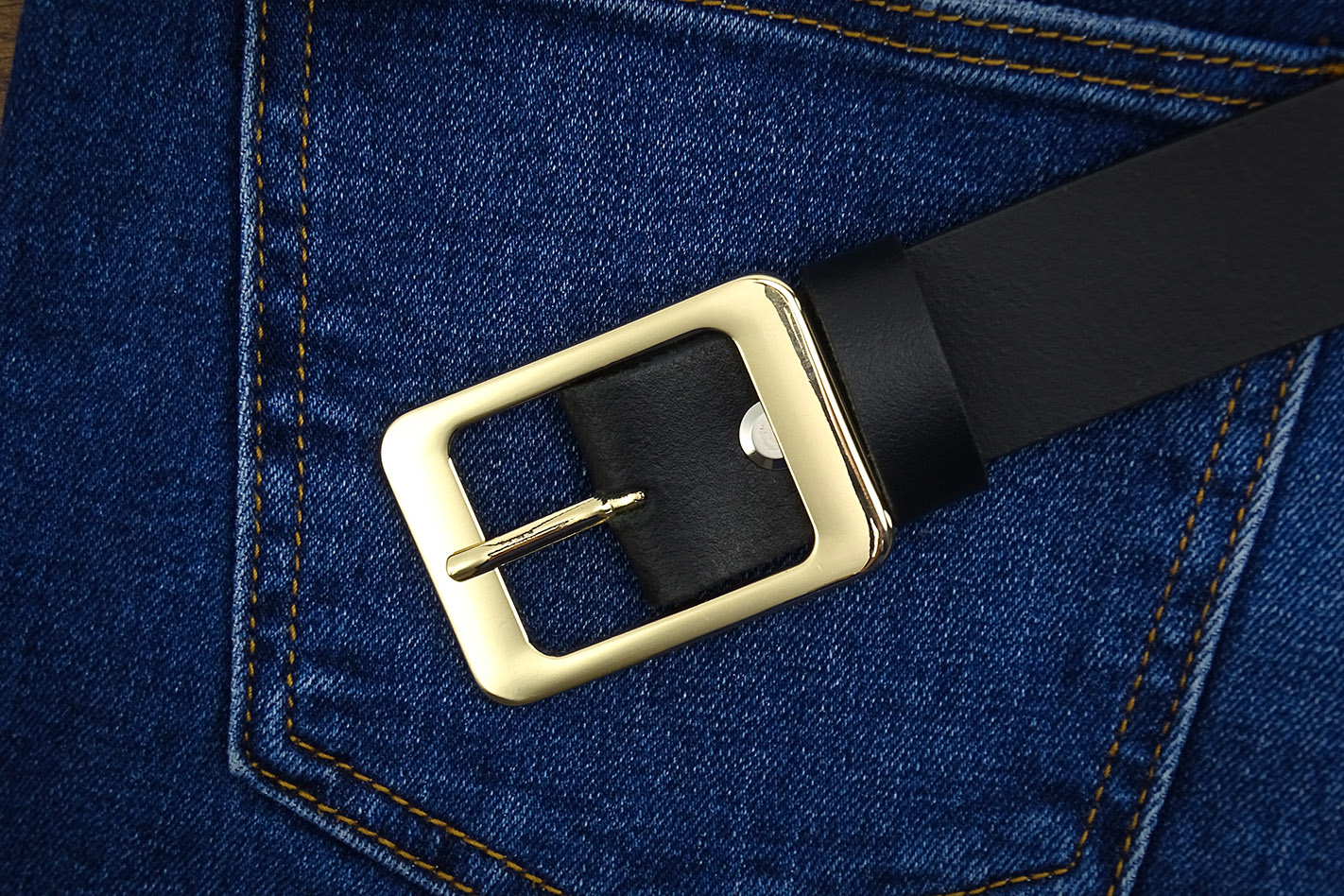 Damski skórzany Pasek Gracio KLAMRA ZŁOTA czarny Płeć kobieta