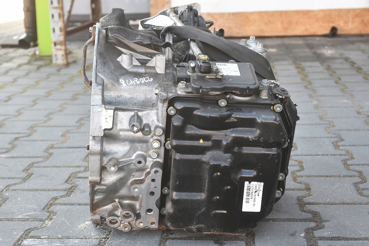 Getriebe AUTOMATYCZNA * BMW I8 24008743342