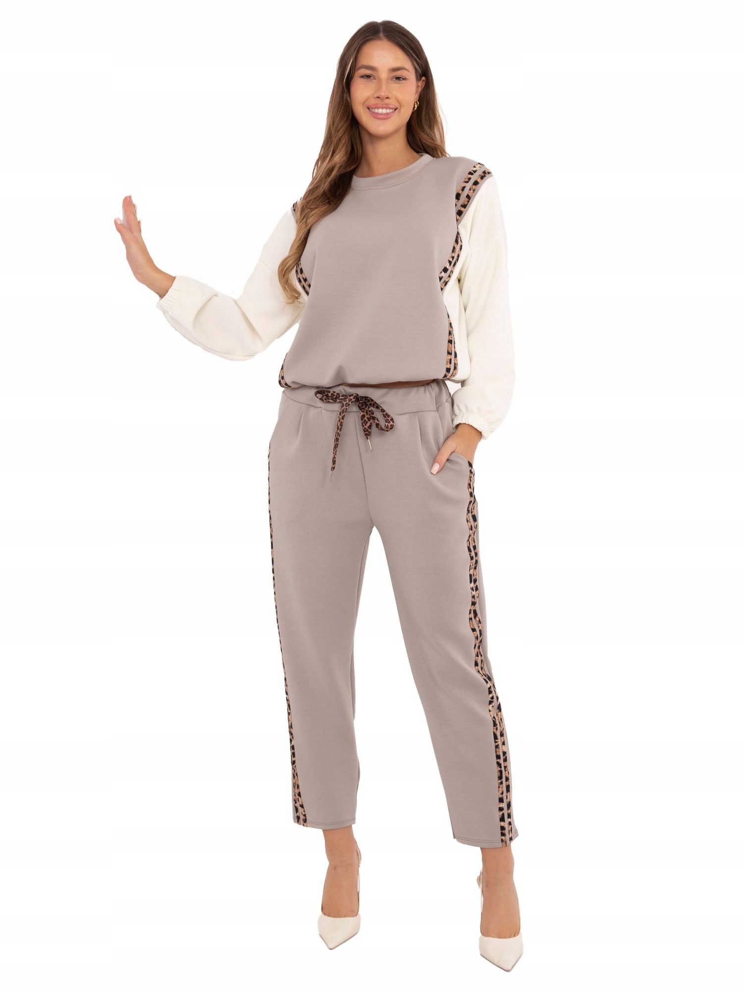 Komplet Damski z Panterkowymi Wstawkami Bluza Spodnie