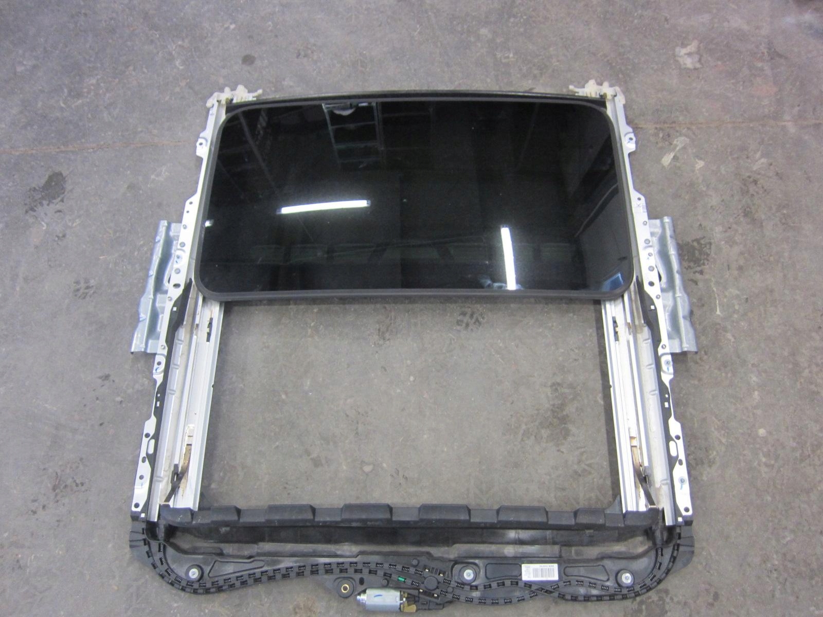 BMW F30 F36 ЛЮК ПАНОРАМА 7249793 7300238 СКЛО