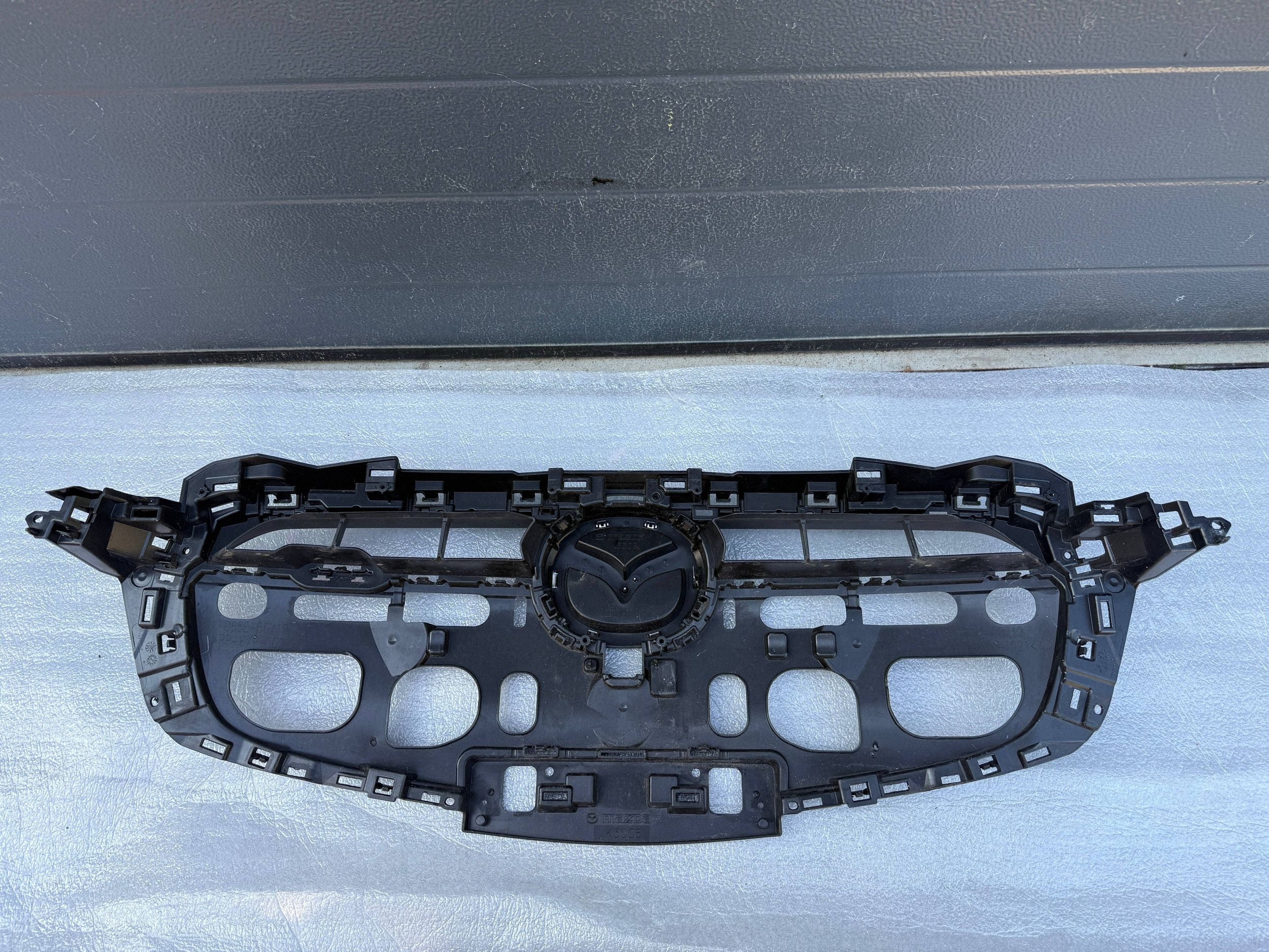 Mazda 2 Lift 21- Grill Kühlergrill vorne vorne