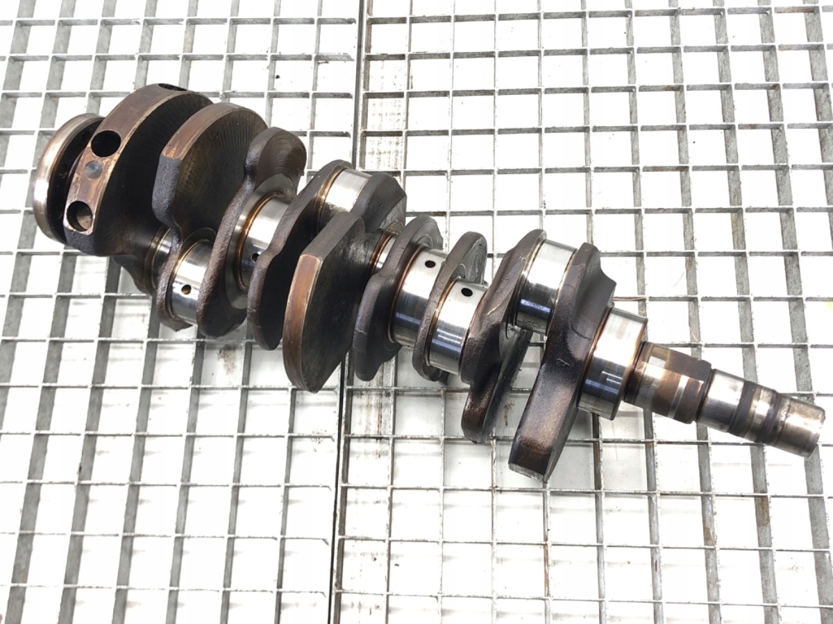 WAŁ KORBOWY CHRYSLER 300M 2.7B EER