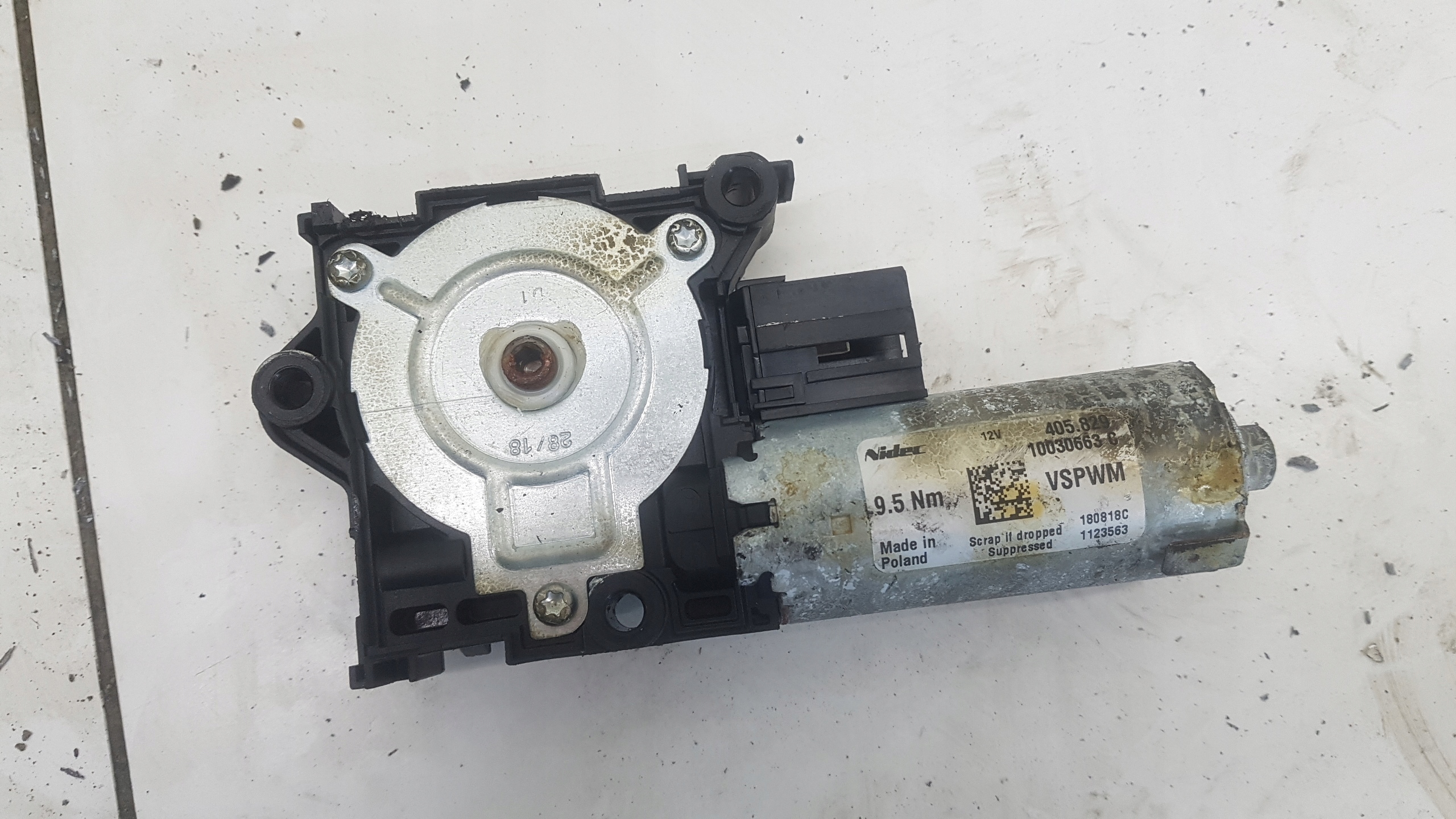 Motor Schiebedach MERCEDES-BENZ A KLASA W177 10030663C