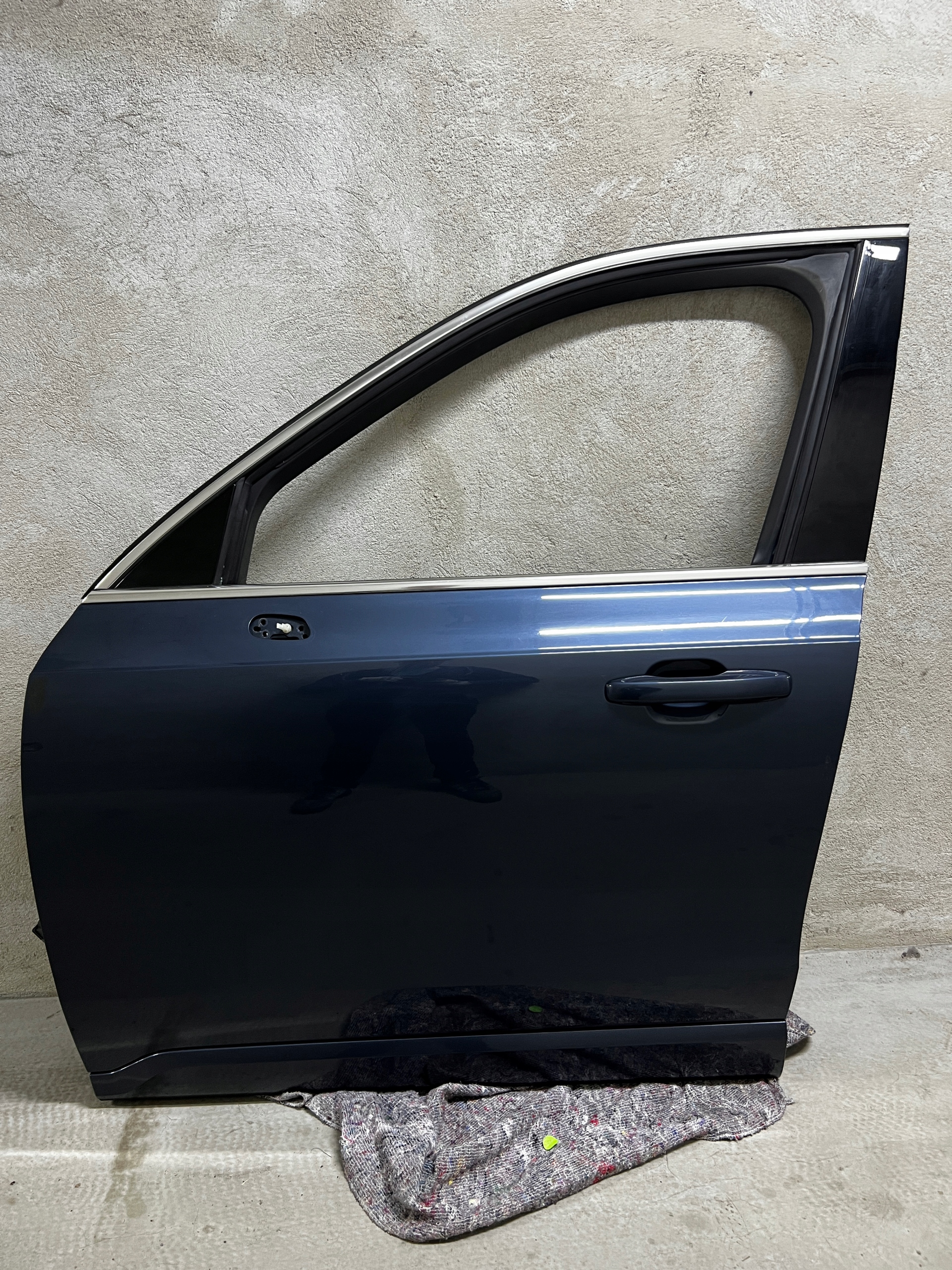 DRZWI LEWA STRONA LEWY PRZÓD VOLVO XC90 II 2018R 723