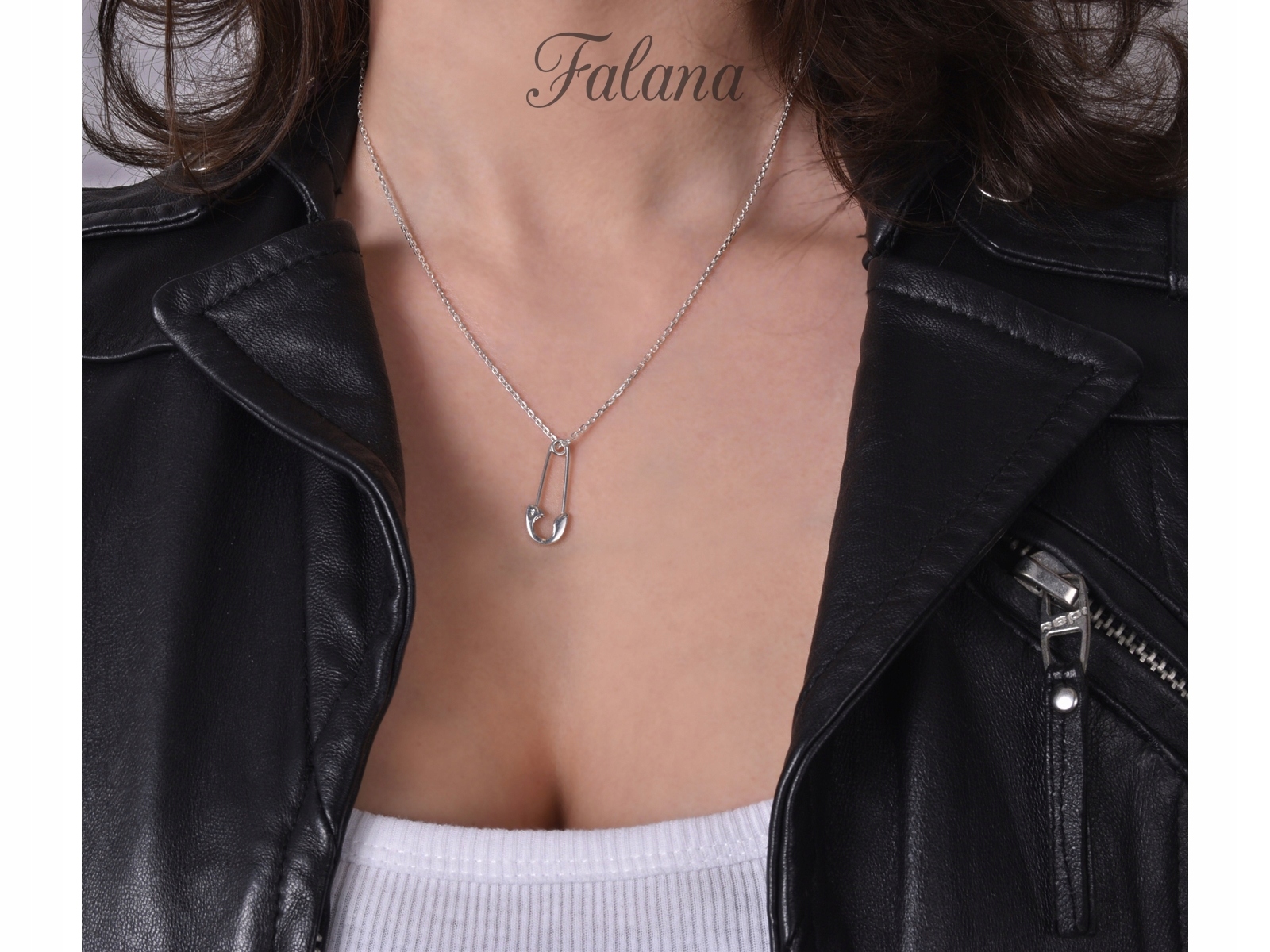 WISIOR AGRAFKA ZIHERKA SREBRNA ZAWIESZKA BROSZKA PRZYPINKA w0574 Rodzaj Wyrób jubilerski