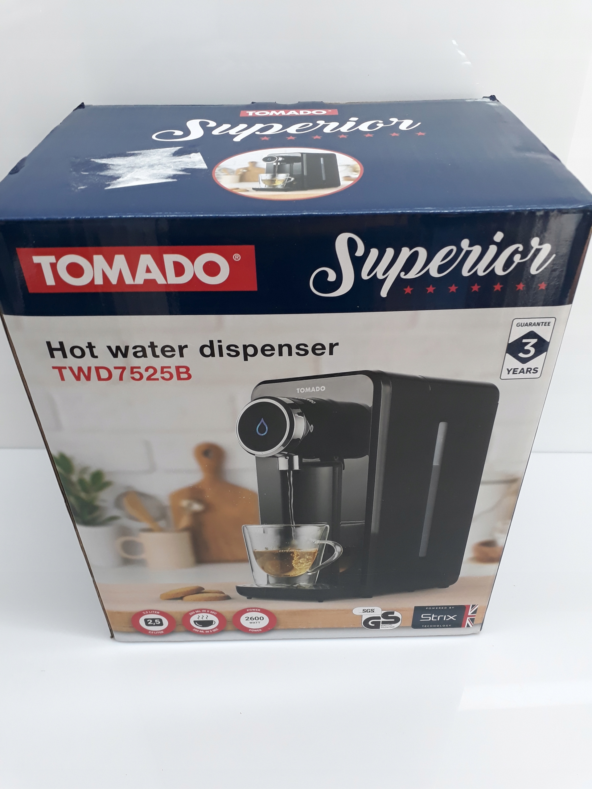 Dozownik wrzątku gorącej wody Tomado TWD7525B 2.5L 2600W