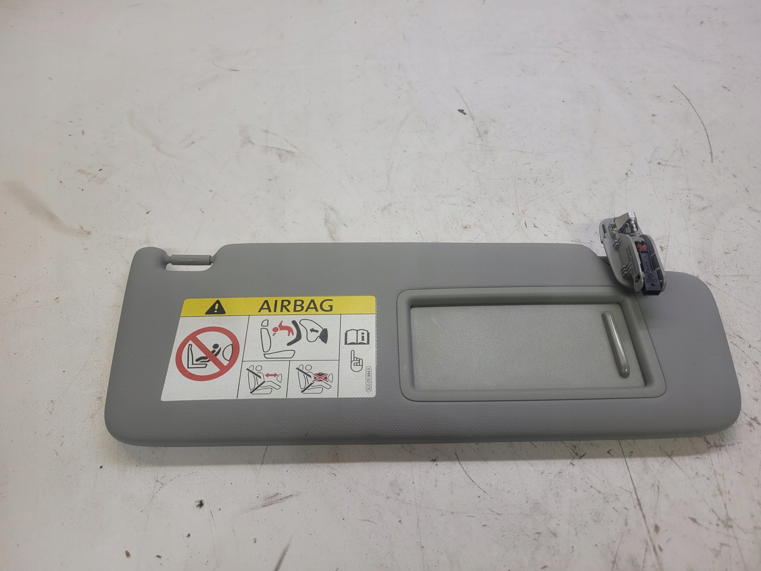 Blende Abdeckung PRZECIWSLONECZNA AUDI A4 B9 A5 8W0857552G EA7